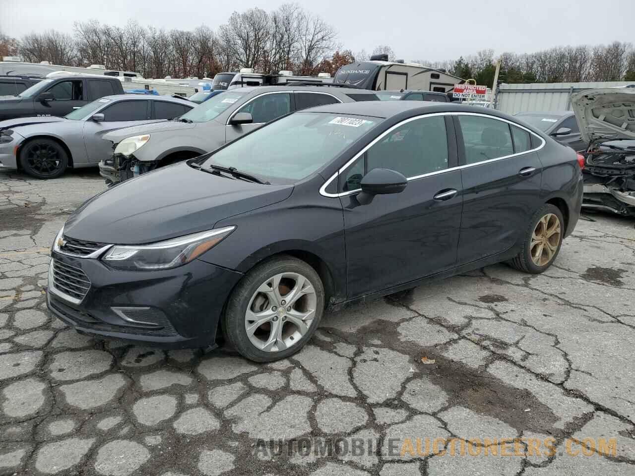 1G1BF5SM5J7196815 CHEVROLET CRUZE 2018