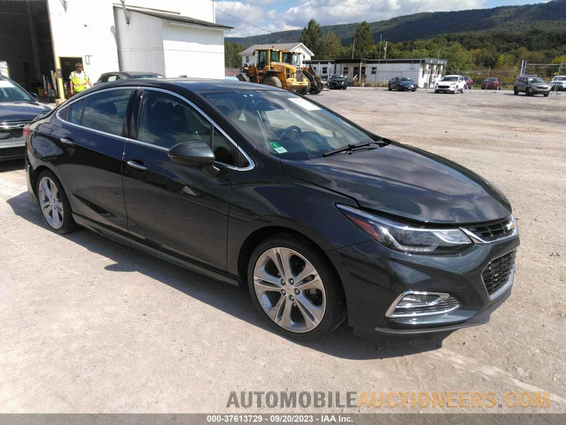 1G1BF5SM6J7121122 CHEVROLET CRUZE 2018