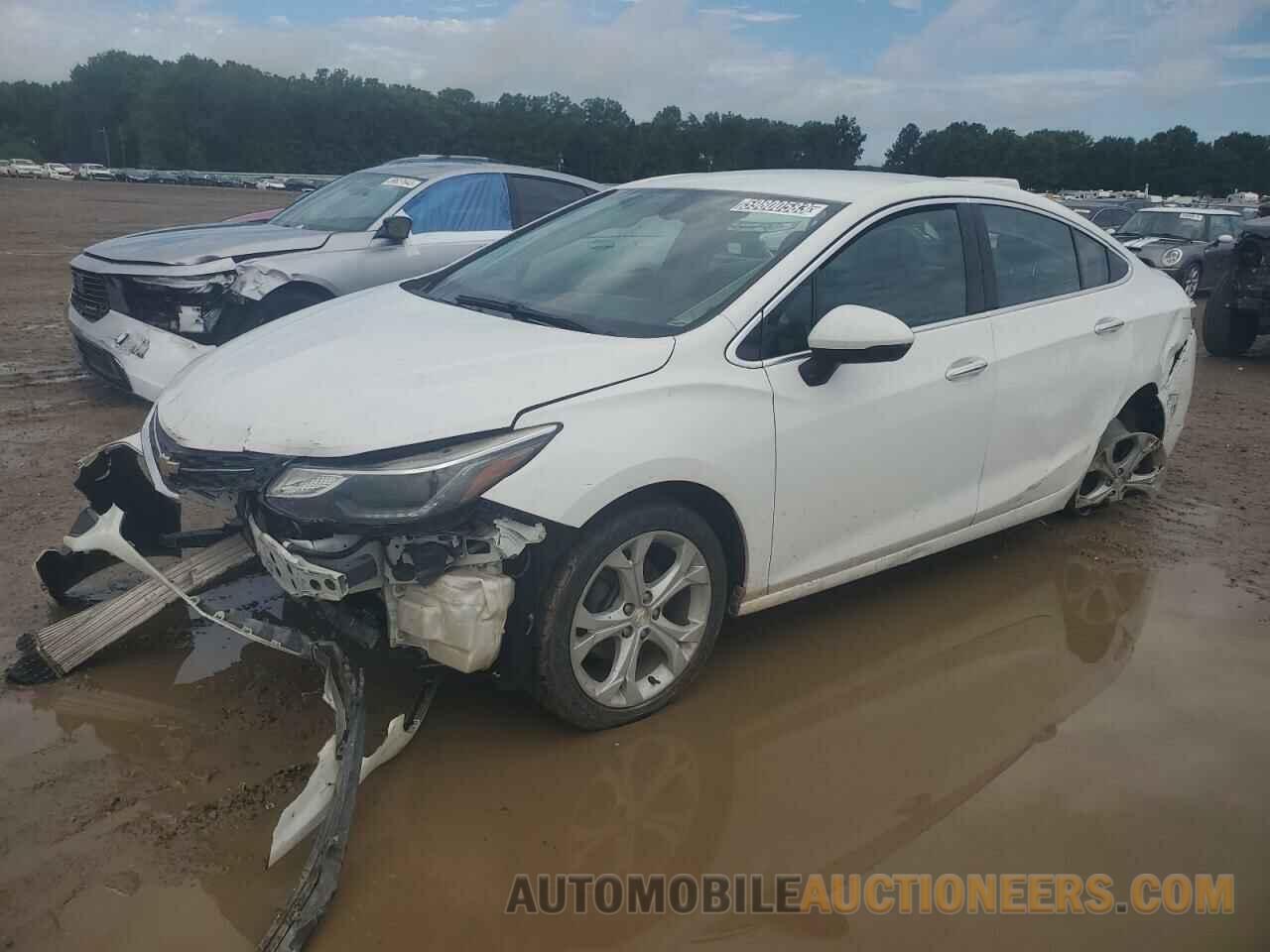 1G1BF5SM7J7168563 CHEVROLET CRUZE 2018