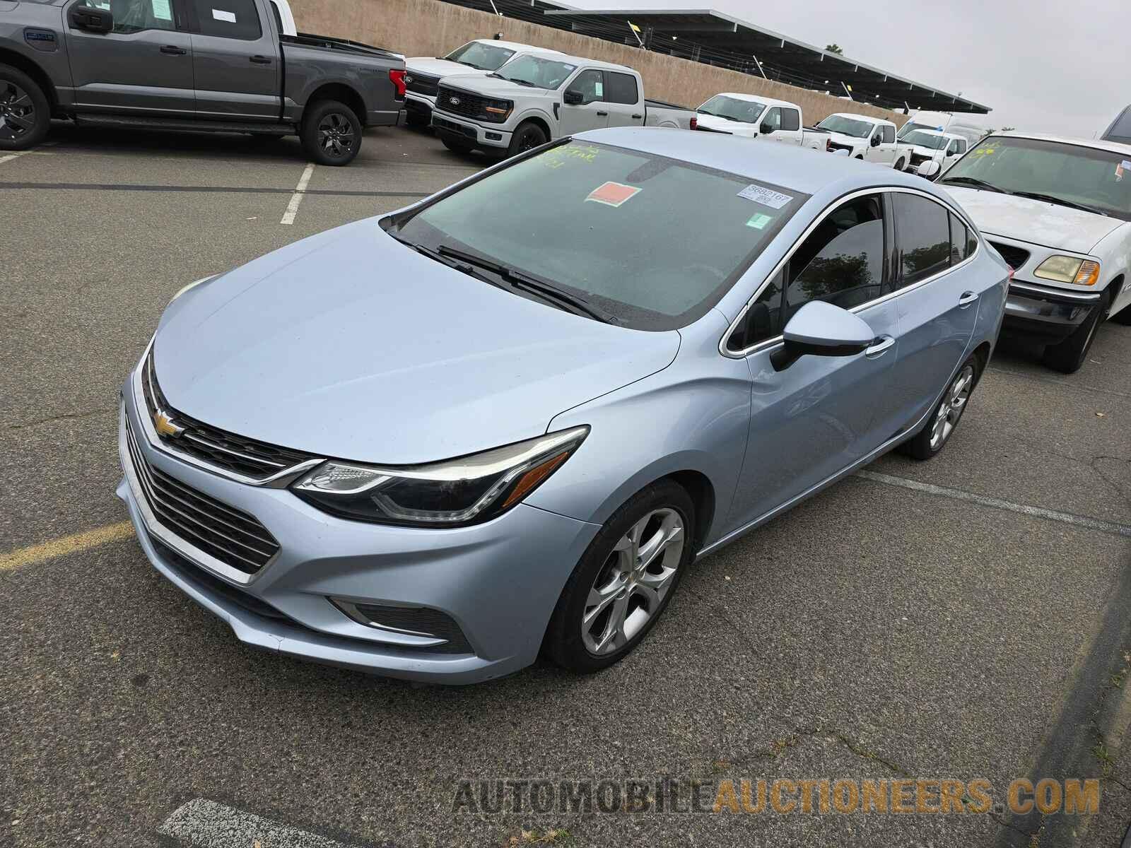 1G1BF5SM8H7169389 Chevrolet Cruze 2017