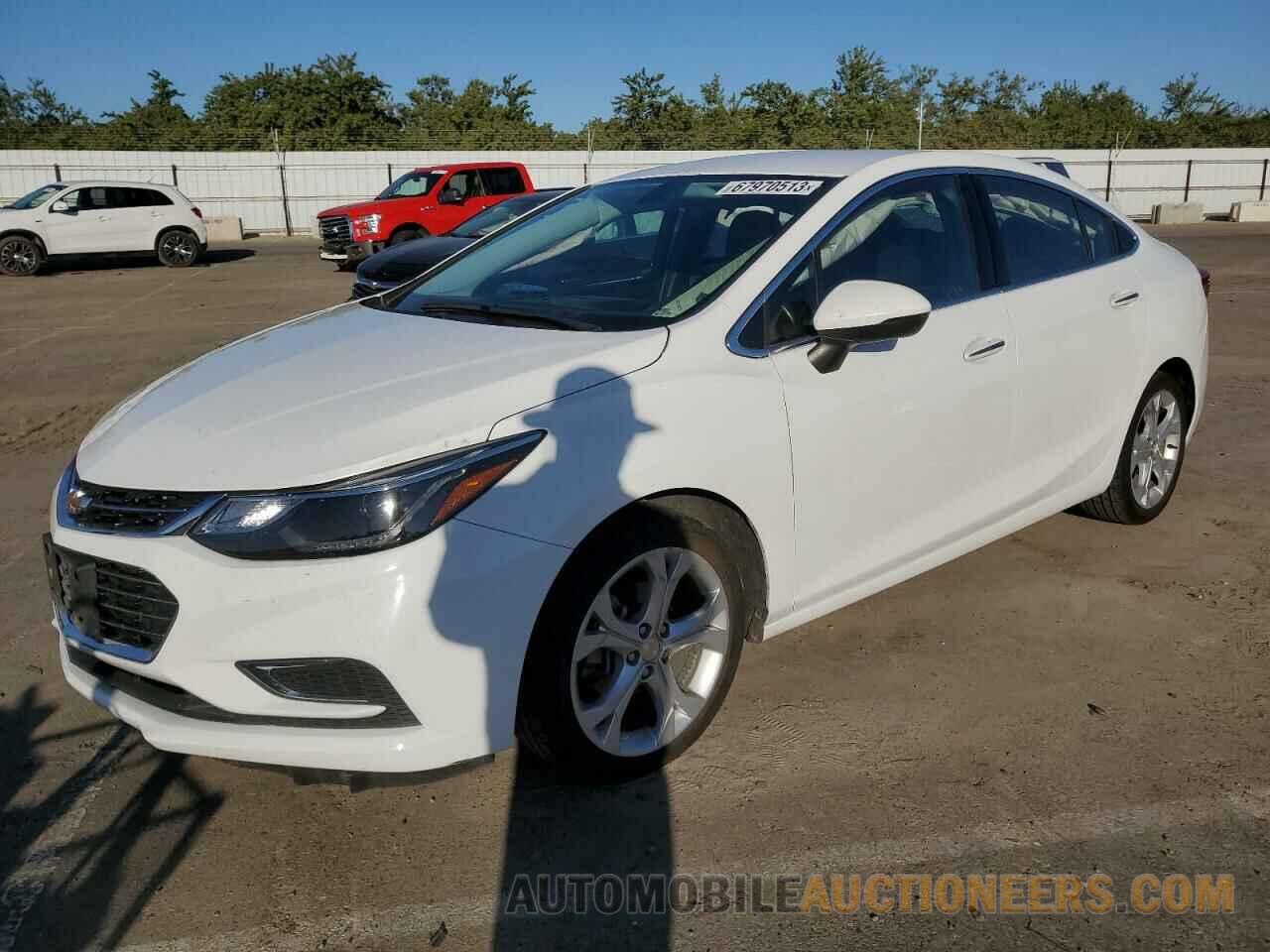 1G1BF5SM8J7113247 CHEVROLET CRUZE 2018