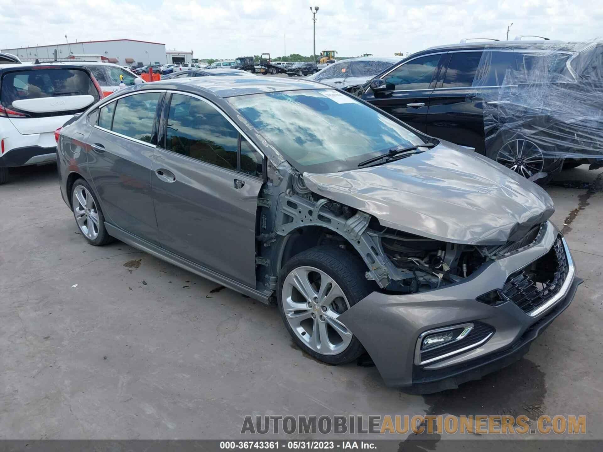 1G1BF5SM9J7106212 CHEVROLET CRUZE 2018