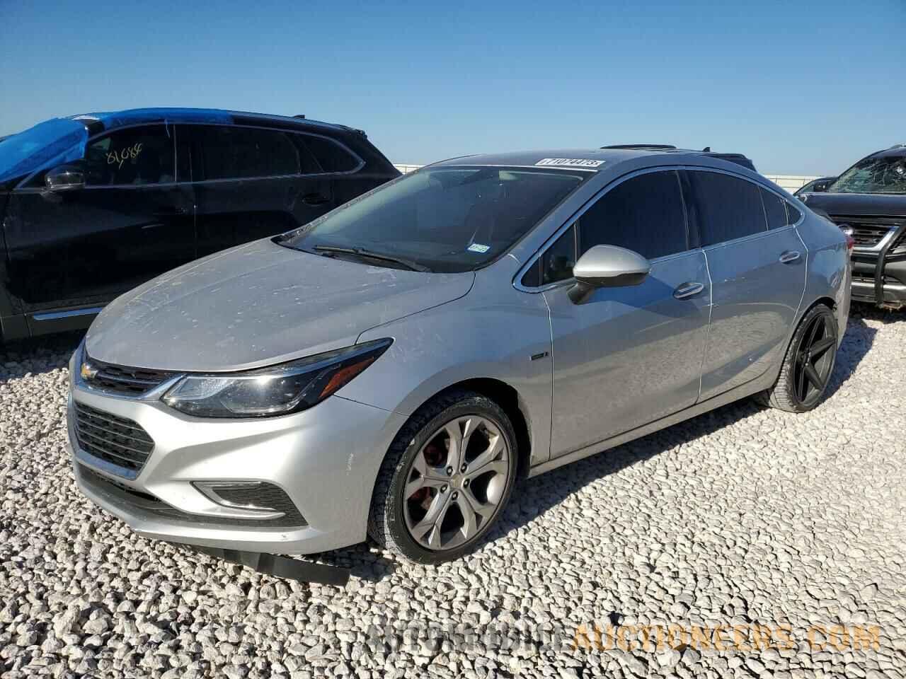 1G1BF5SM9J7198602 CHEVROLET CRUZE 2018