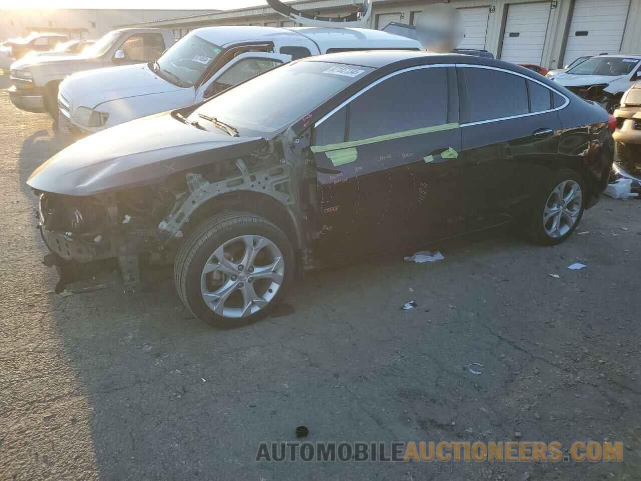 1G1BF5SMXH7230905 CHEVROLET CRUZE 2017