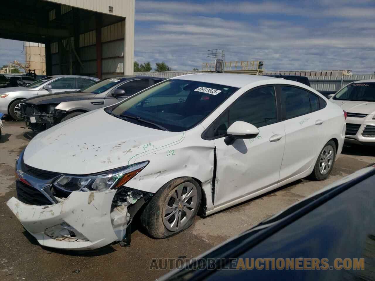 1G1BJ5SM0K7104154 CHEVROLET CRUZE 2019