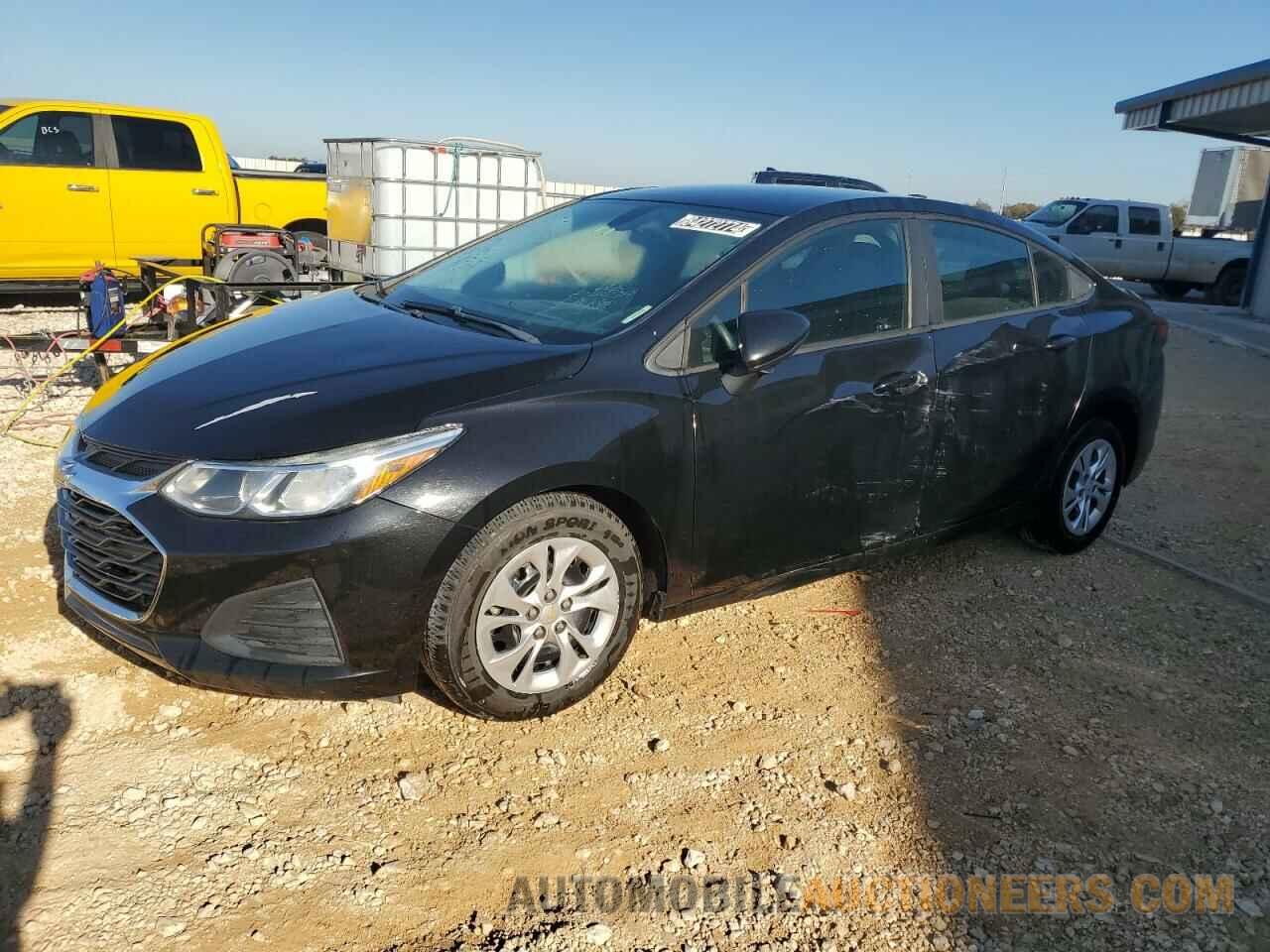 1G1BJ5SM5K7101461 CHEVROLET CRUZE 2019