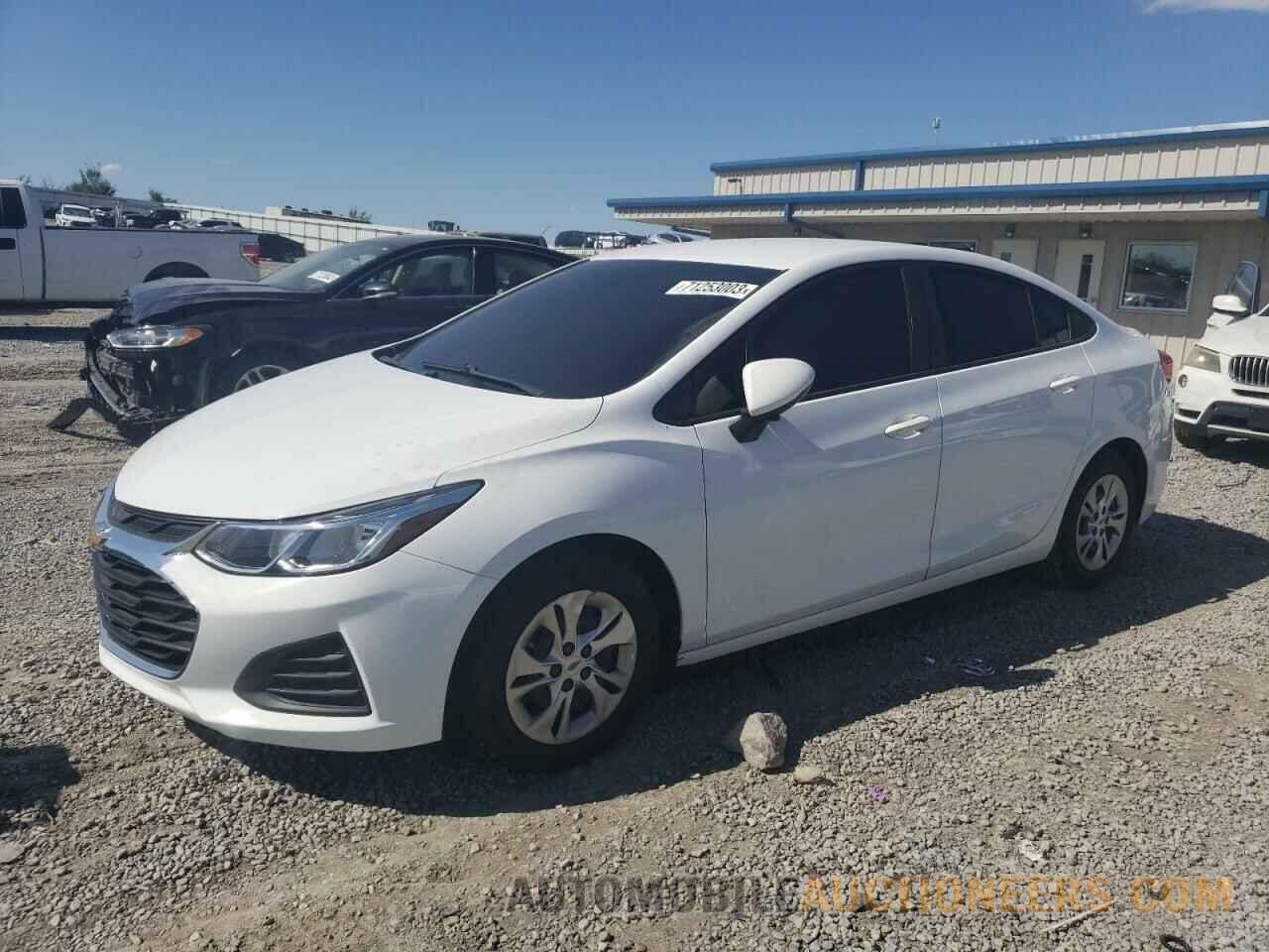 1G1BJ5SM5K7104084 CHEVROLET CRUZE 2019