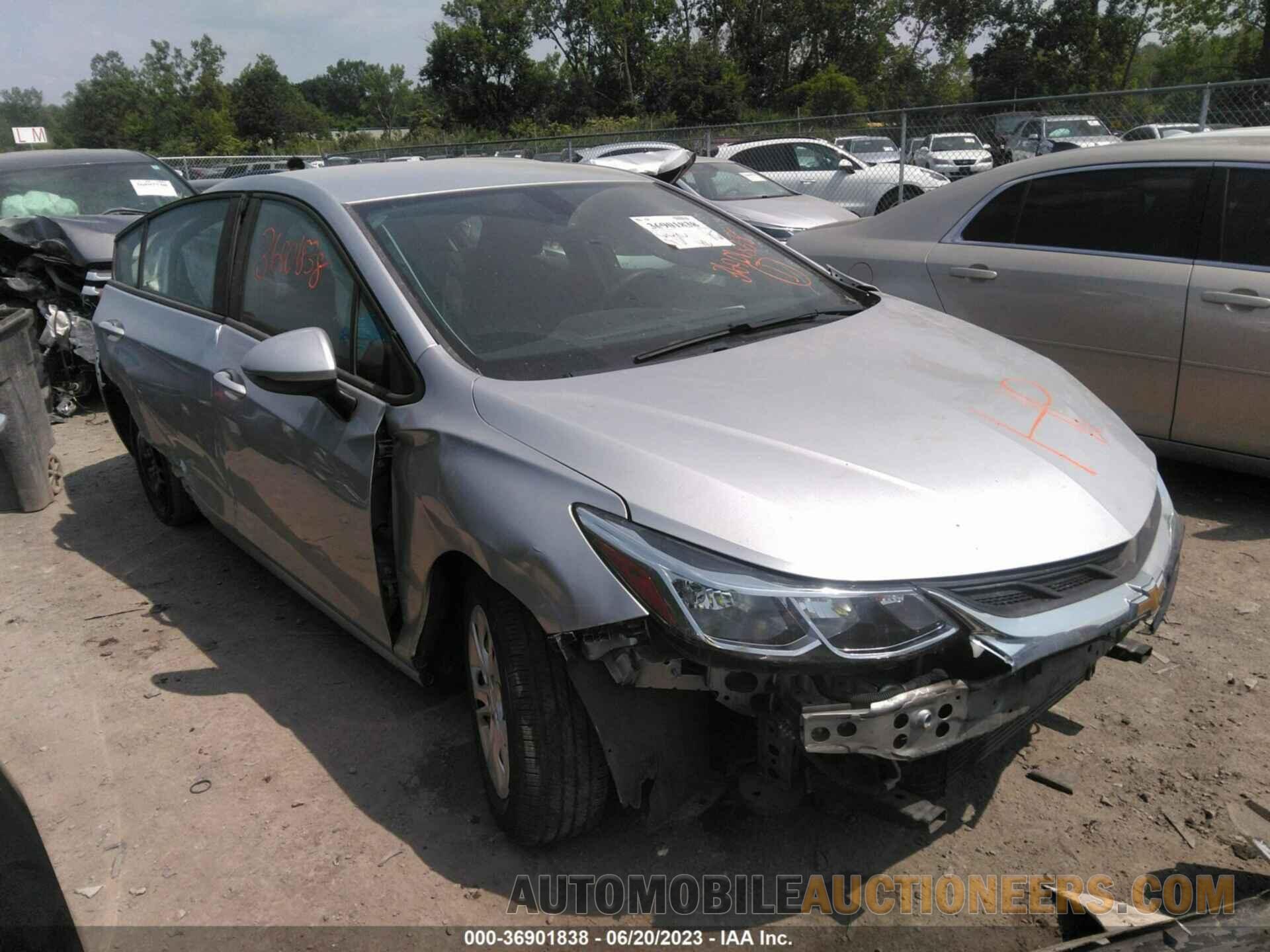 1G1BJ5SMXK7102296 CHEVROLET CRUZE 2019