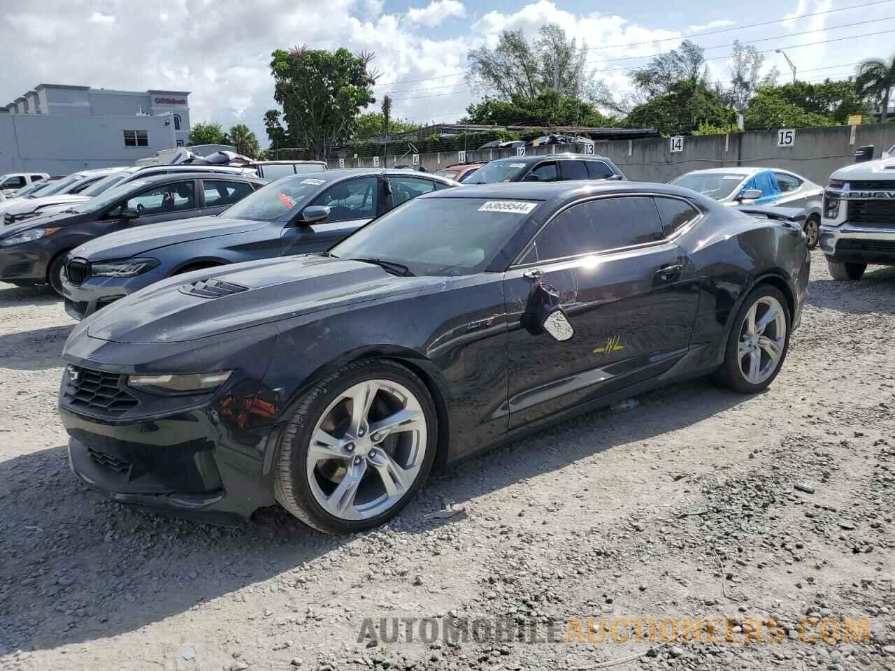 1G1FE1R7XM0135826 CHEVROLET CAMARO 2021