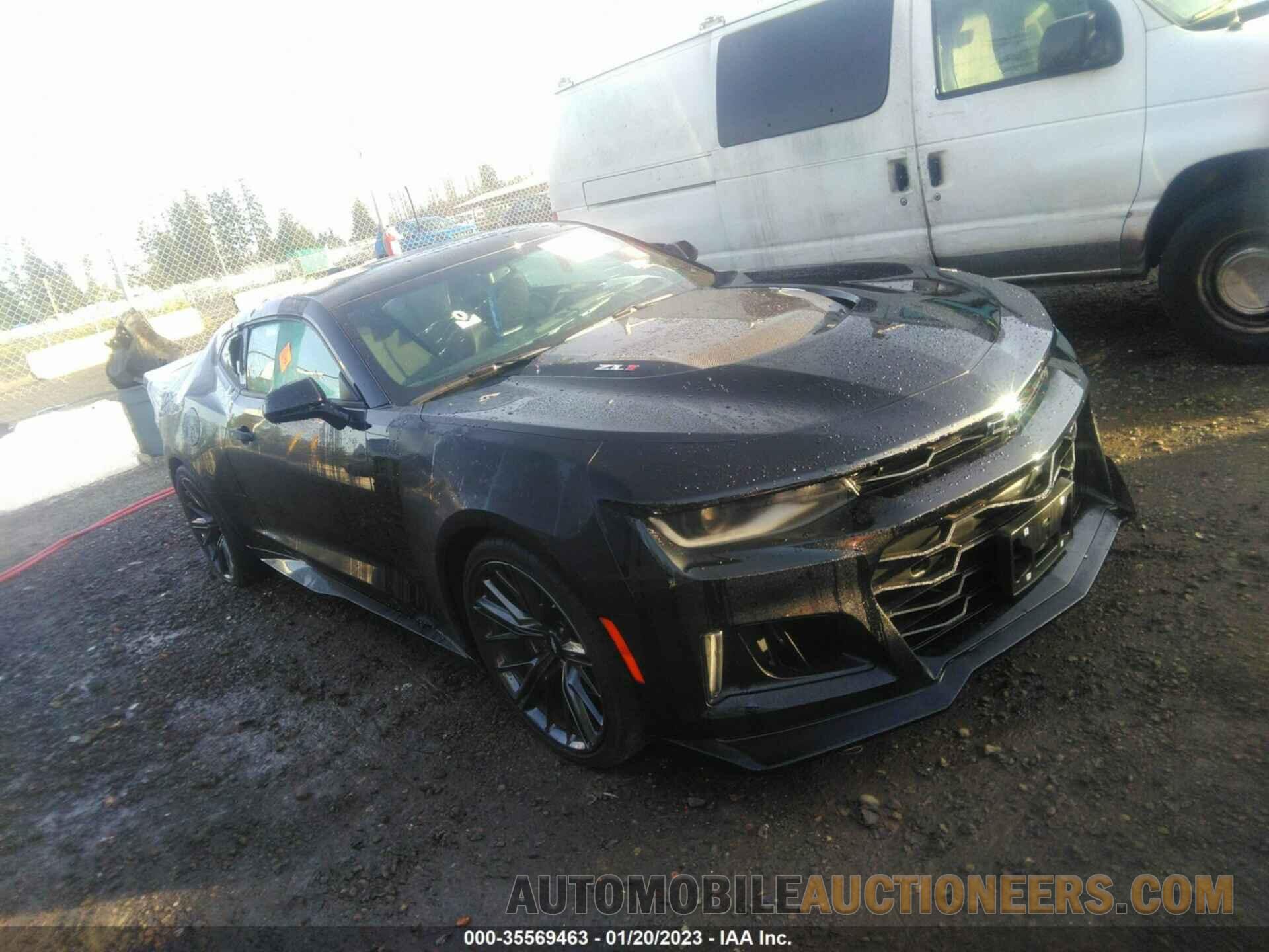 1G1FK1R62J0174065 CHEVROLET CAMARO 2018