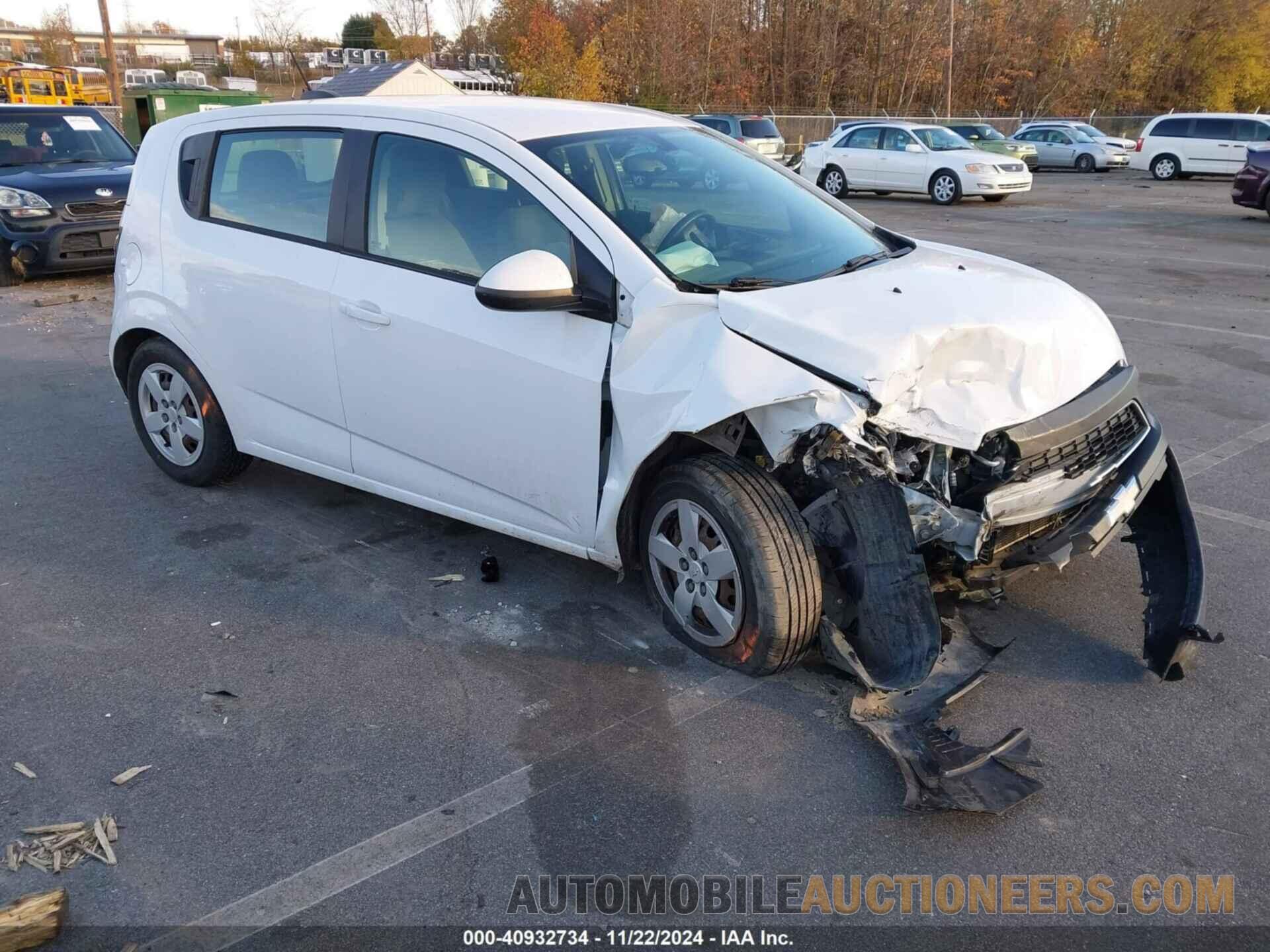 1G1JA6SH1G4151867 CHEVROLET SONIC 2016