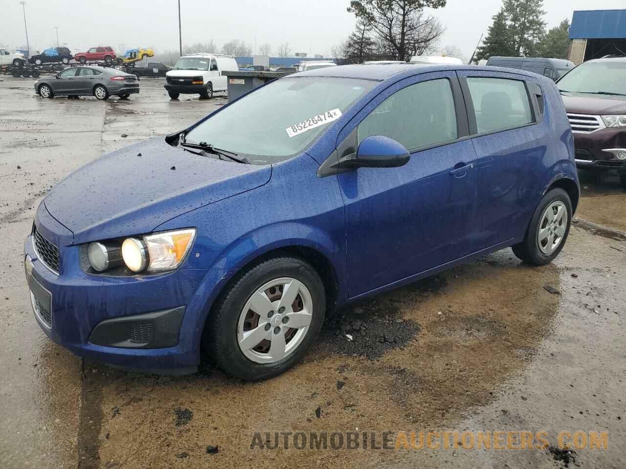 1G1JA6SH2D4143837 CHEVROLET SONIC 2013