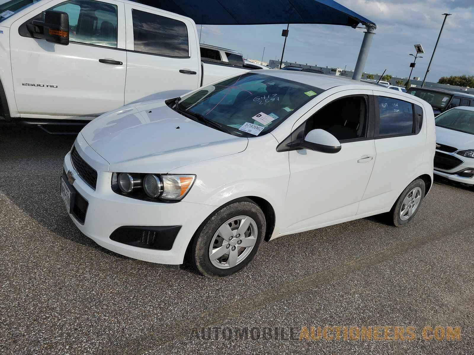 1G1JA6SH3G4172591 Chevrolet Sonic 2016