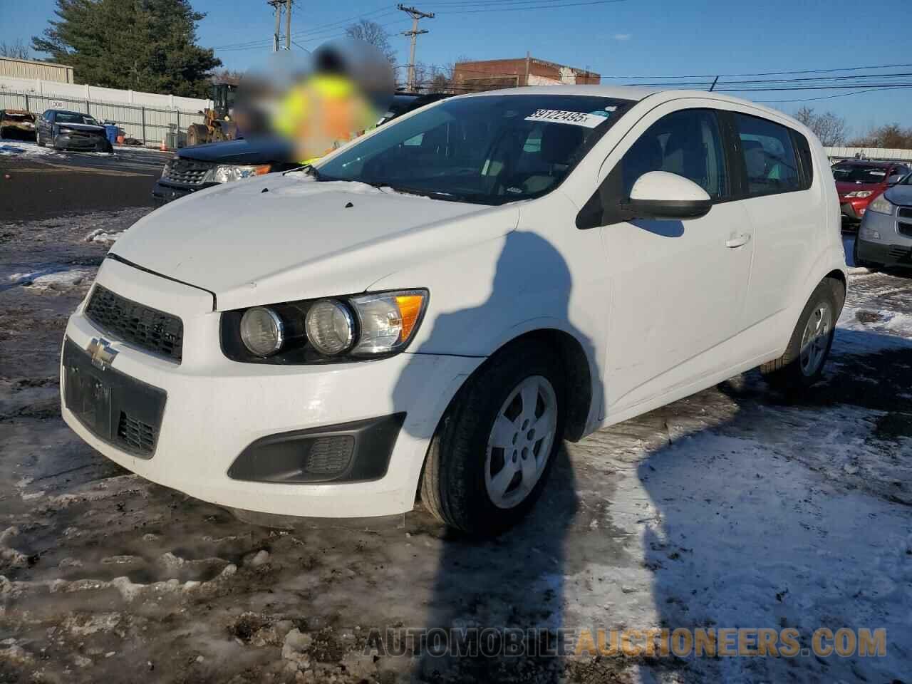 1G1JA6SH5F4192341 CHEVROLET SONIC 2015