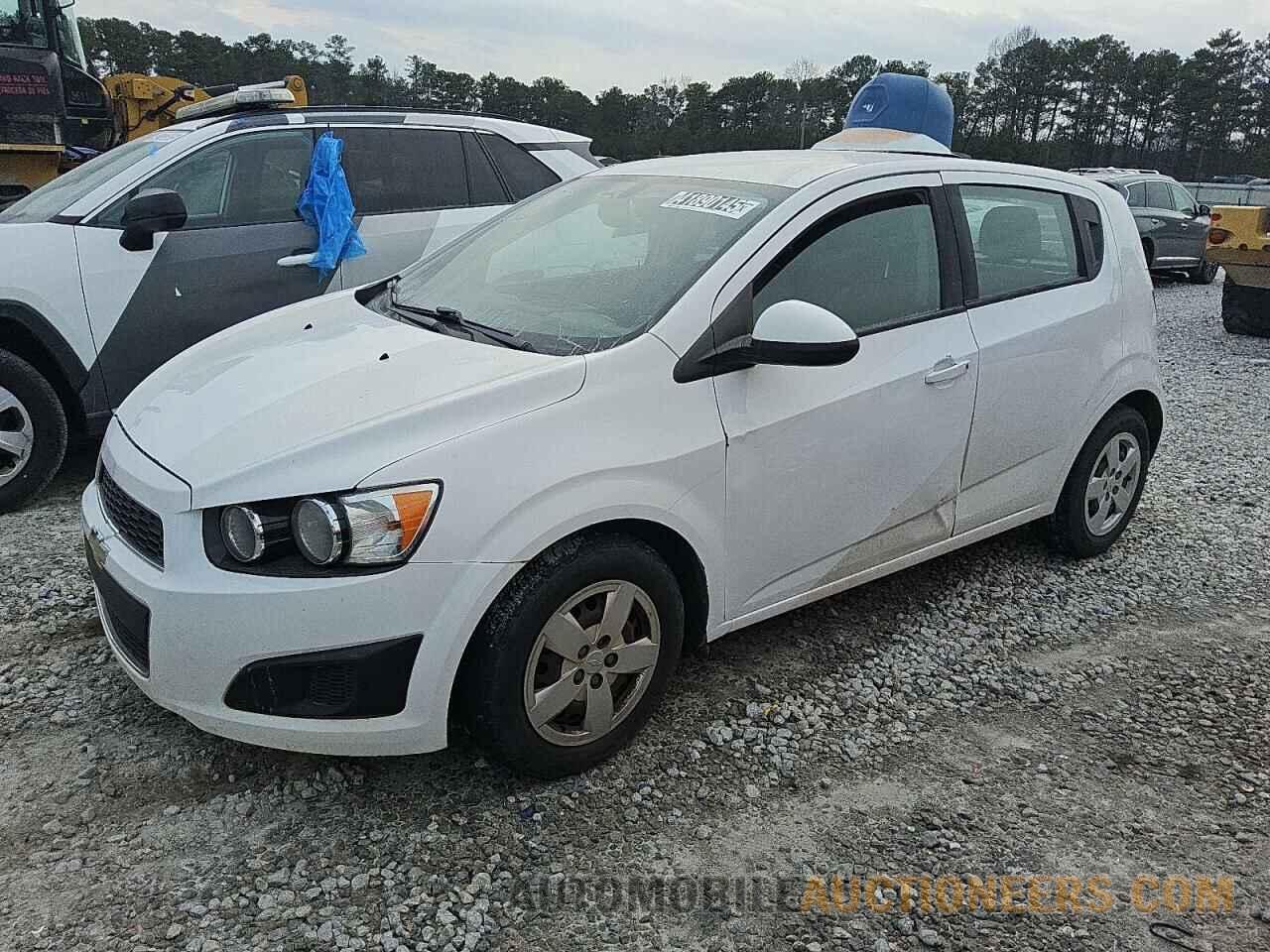 1G1JA6SH5G4111131 CHEVROLET SONIC 2016