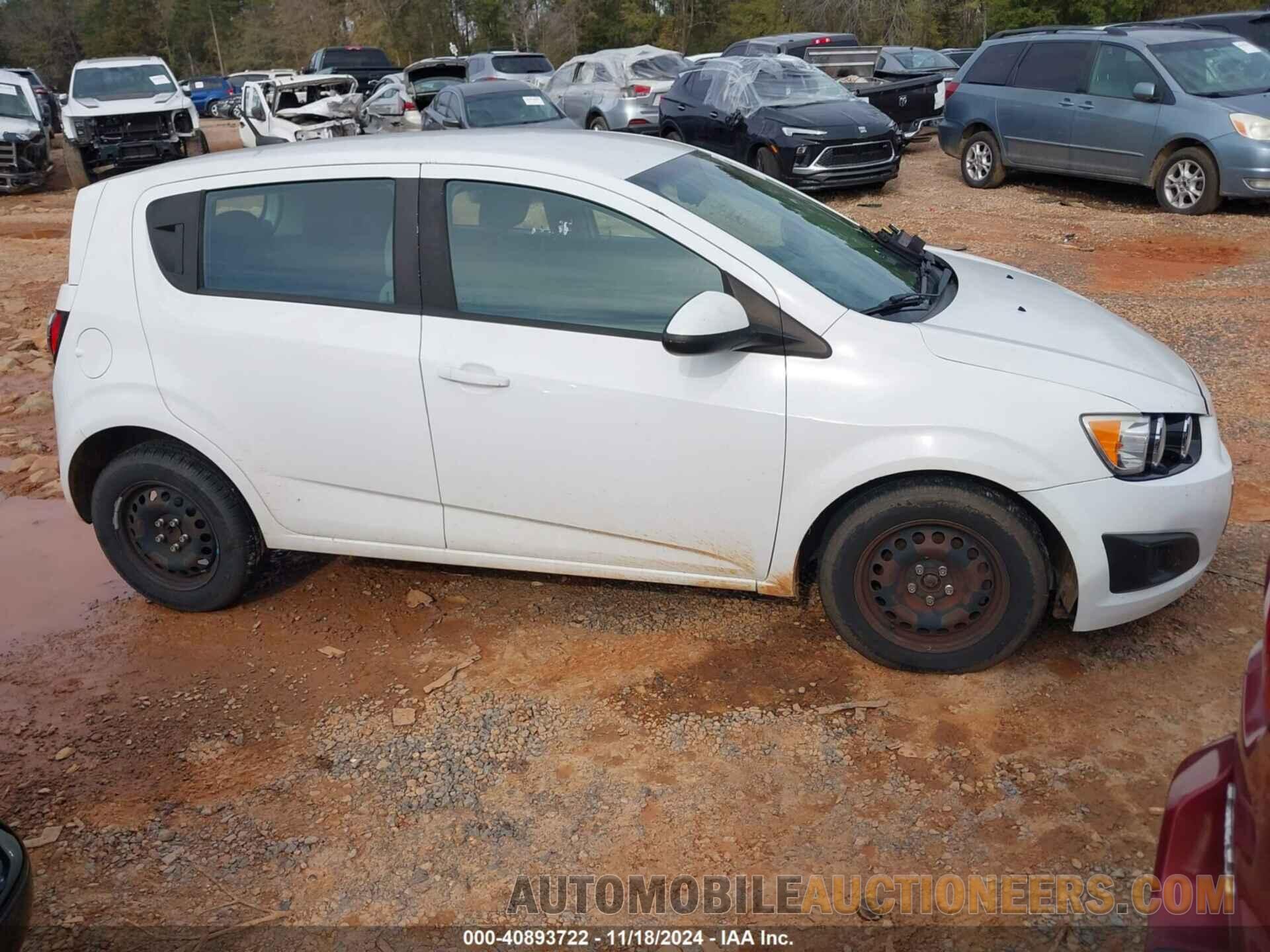 1G1JA6SH6D4228356 CHEVROLET SONIC 2013