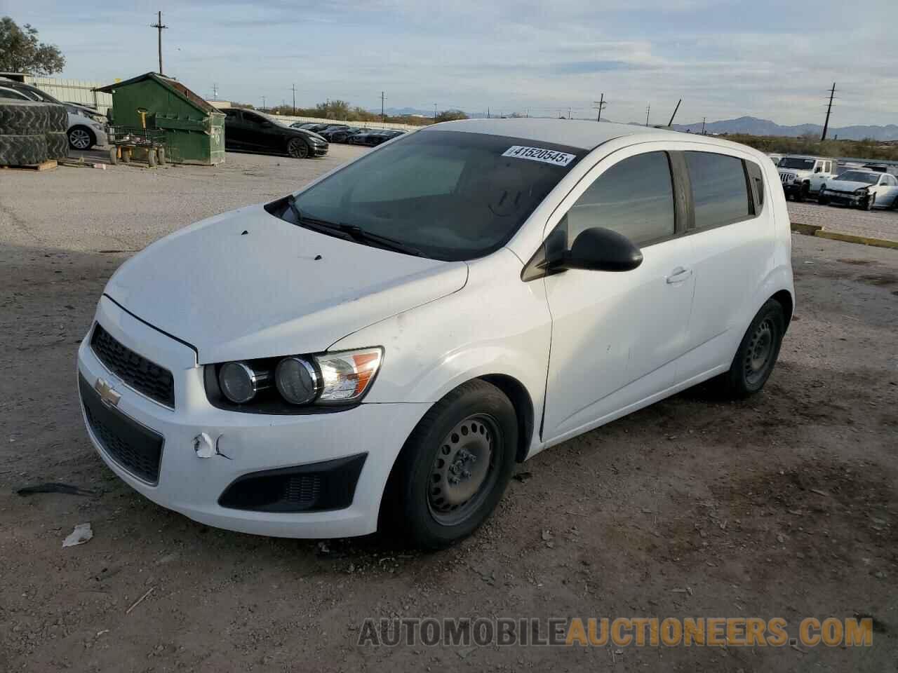 1G1JA6SH6F4205744 CHEVROLET SONIC 2015