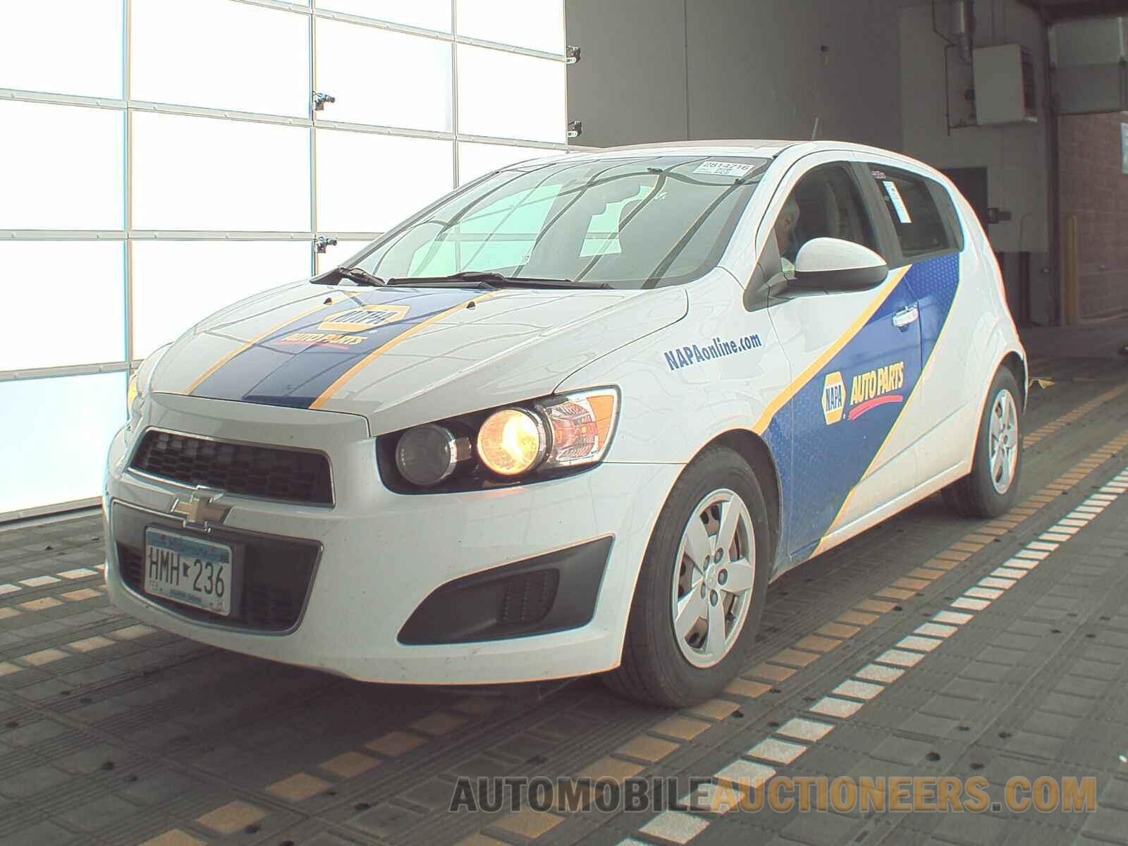 1G1JA6SH7G4104973 Chevrolet Sonic 2016