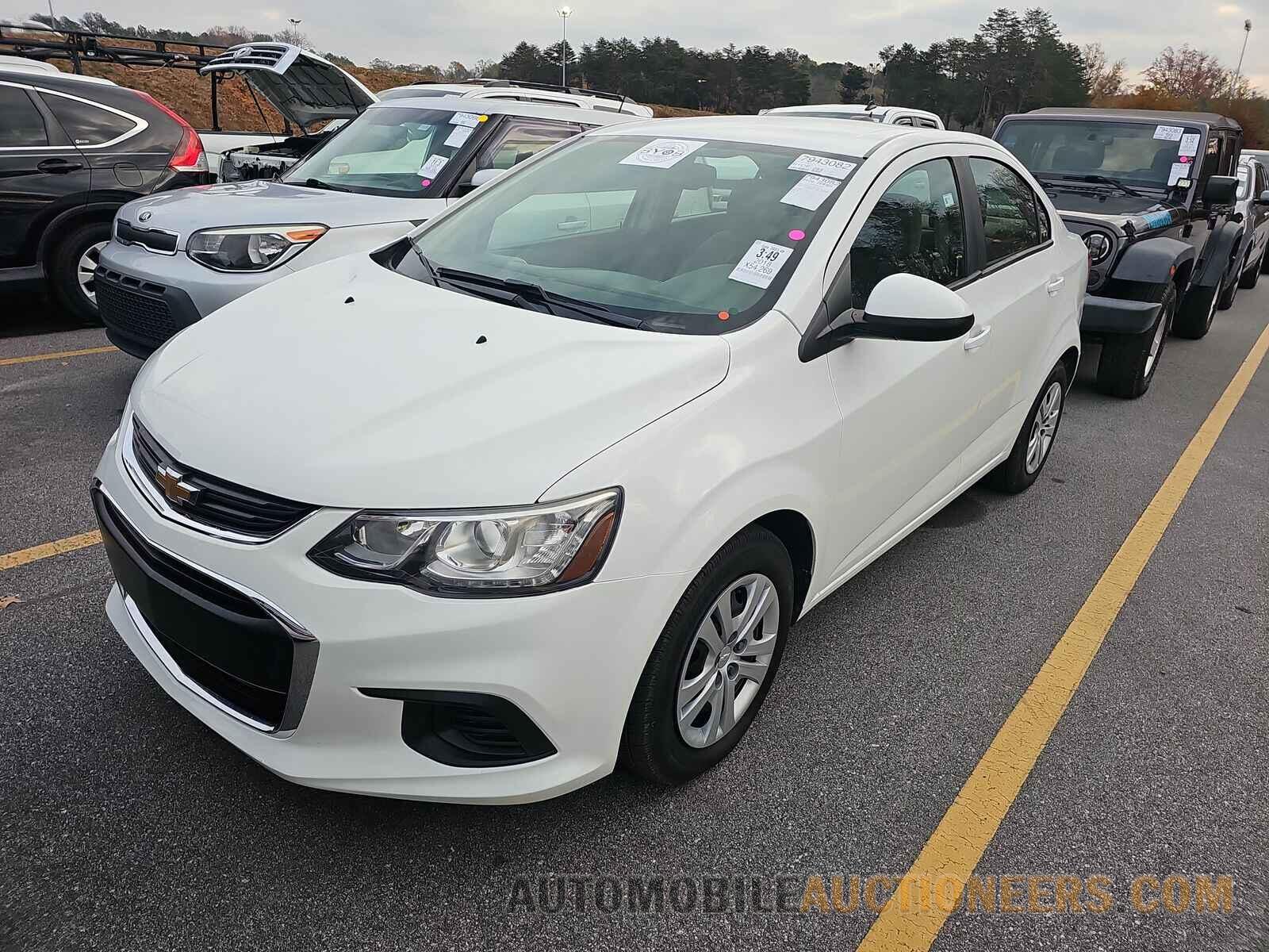 1G1JB5SH7J4107967 Chevrolet Sonic 2018