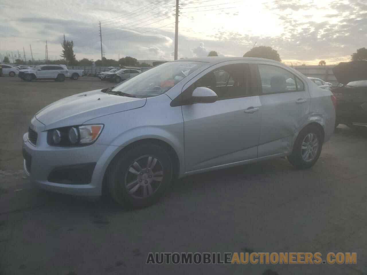 1G1JB5SHXC4120165 CHEVROLET SONIC 2012