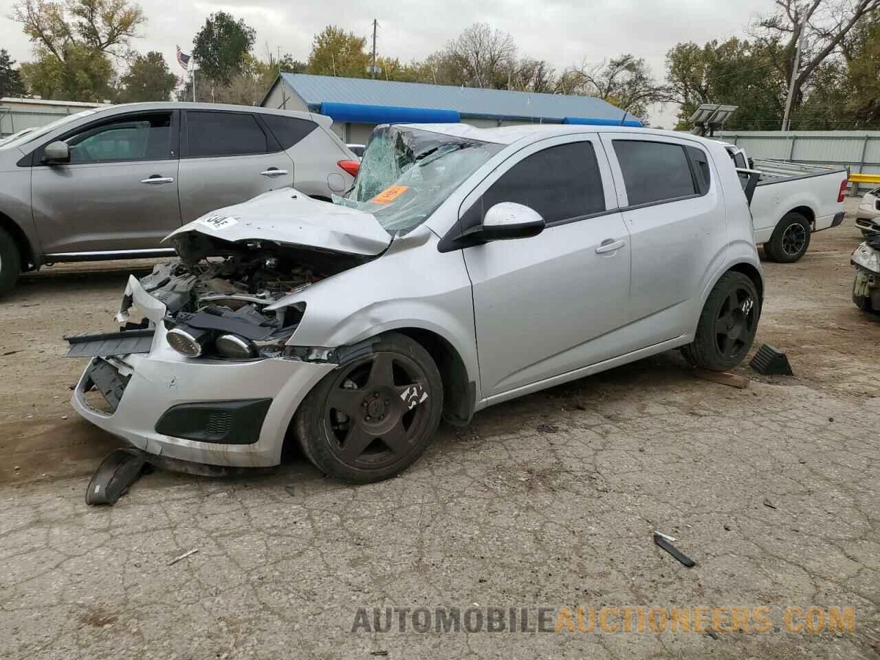 1G1JB6SH8E4116933 CHEVROLET SONIC 2014