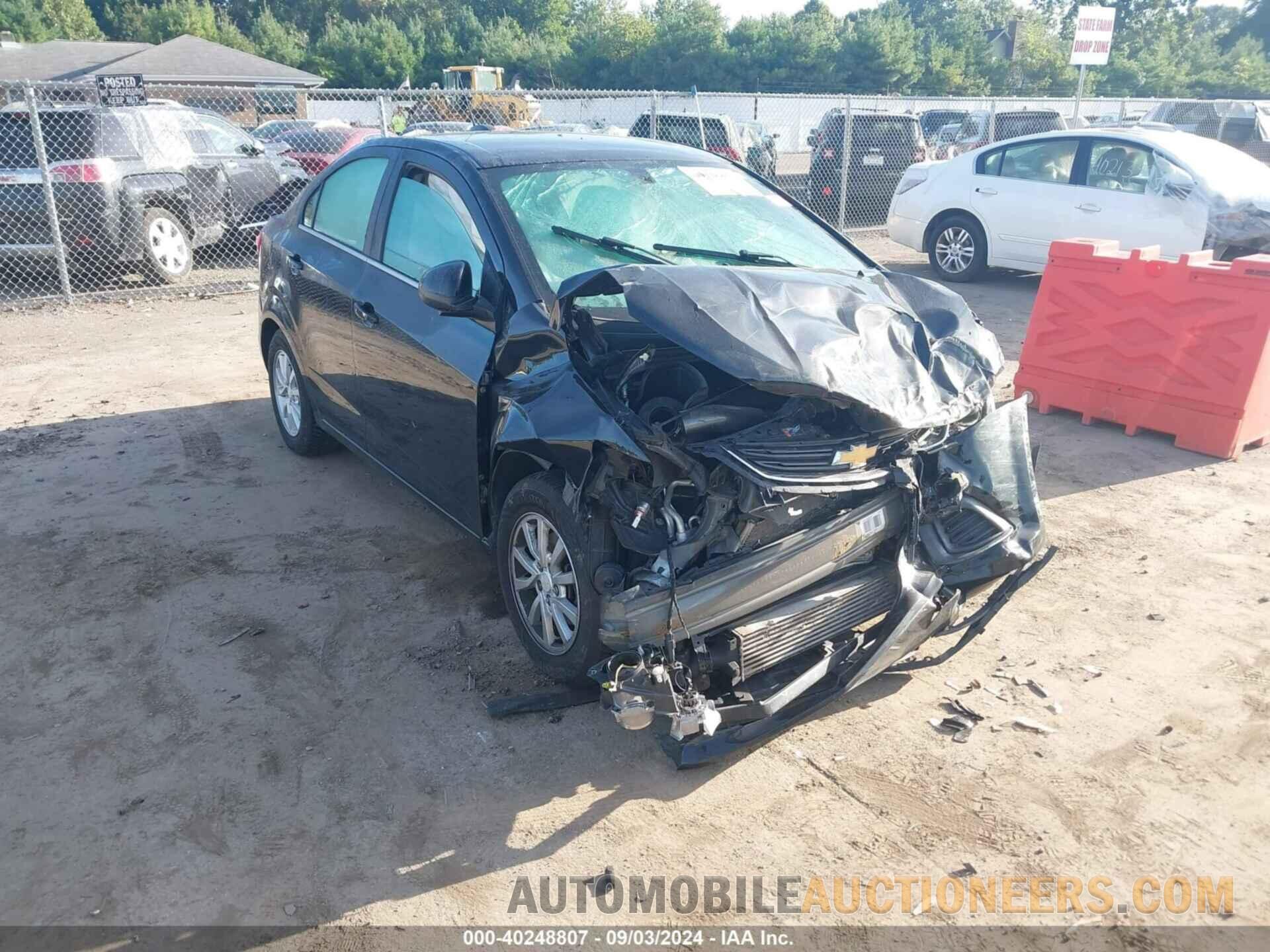 1G1JC5SB4J4110172 CHEVROLET SONIC 2018