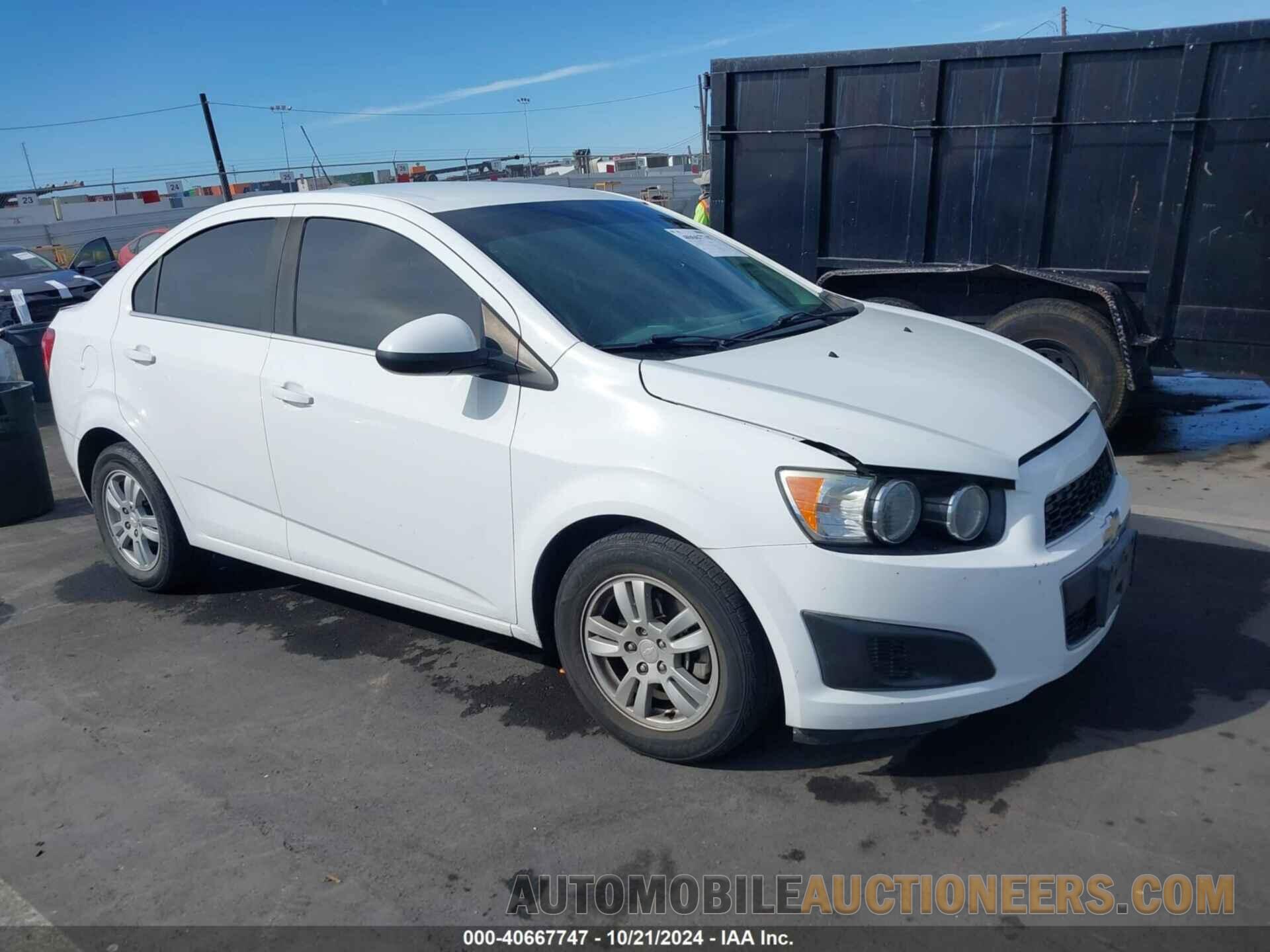 1G1JC5SG8G4107067 CHEVROLET SONIC 2016