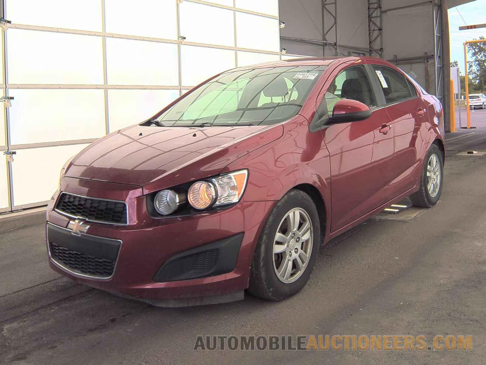 1G1JC5SH0G4176473 Chevrolet Sonic 2016