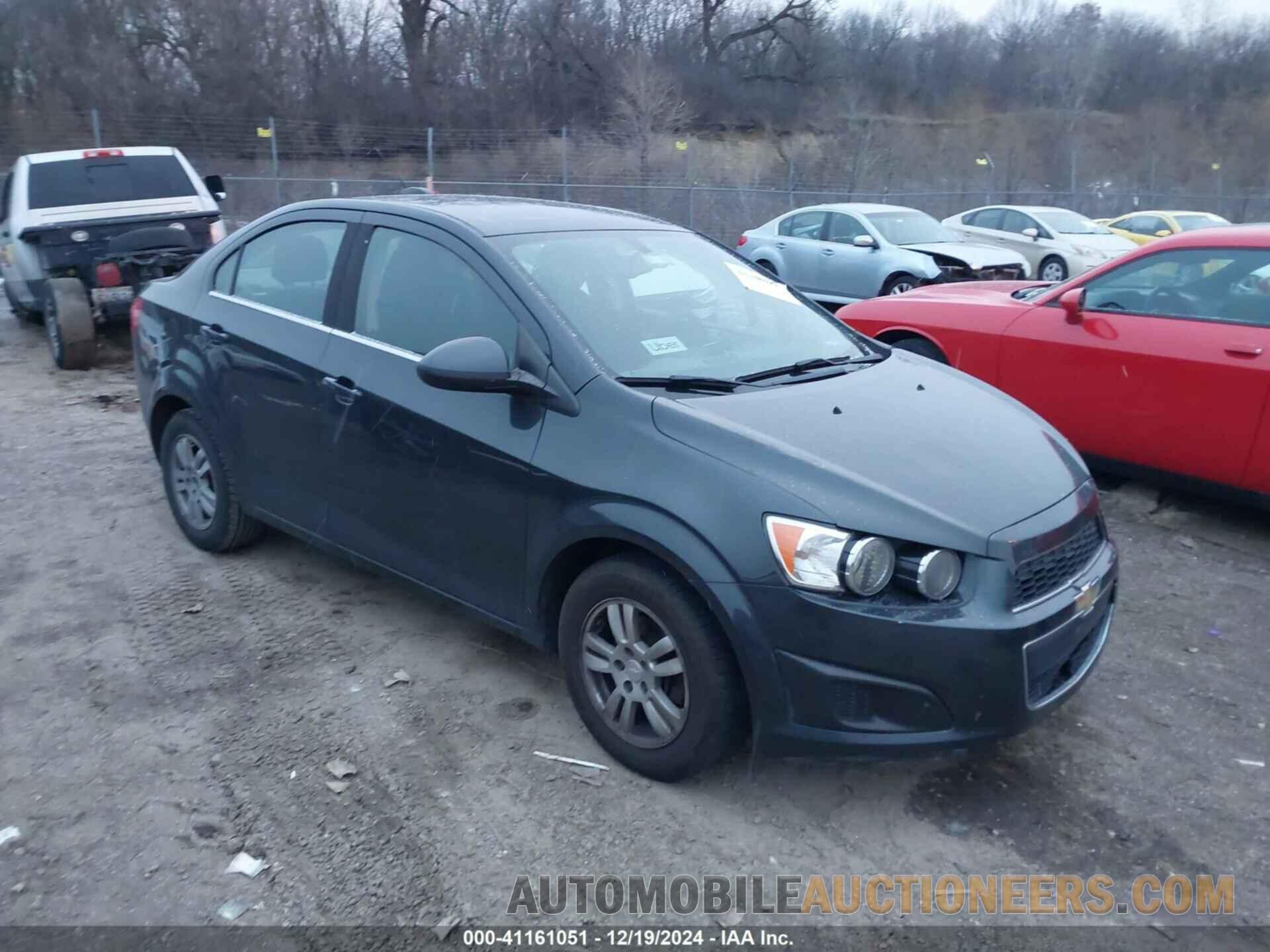 1G1JC5SH2F4106567 CHEVROLET SONIC 2015