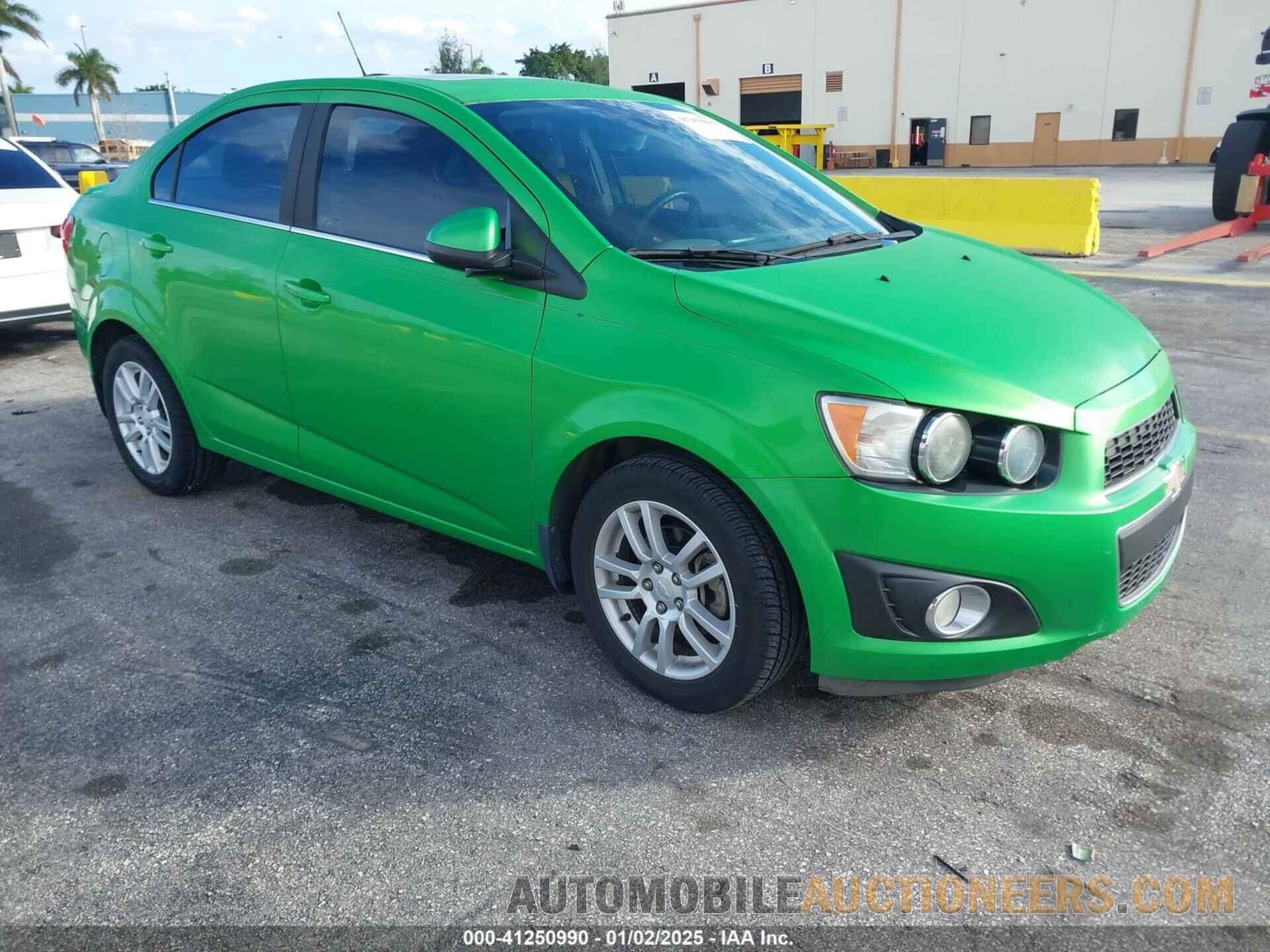 1G1JC5SH5F4111035 CHEVROLET SONIC 2015