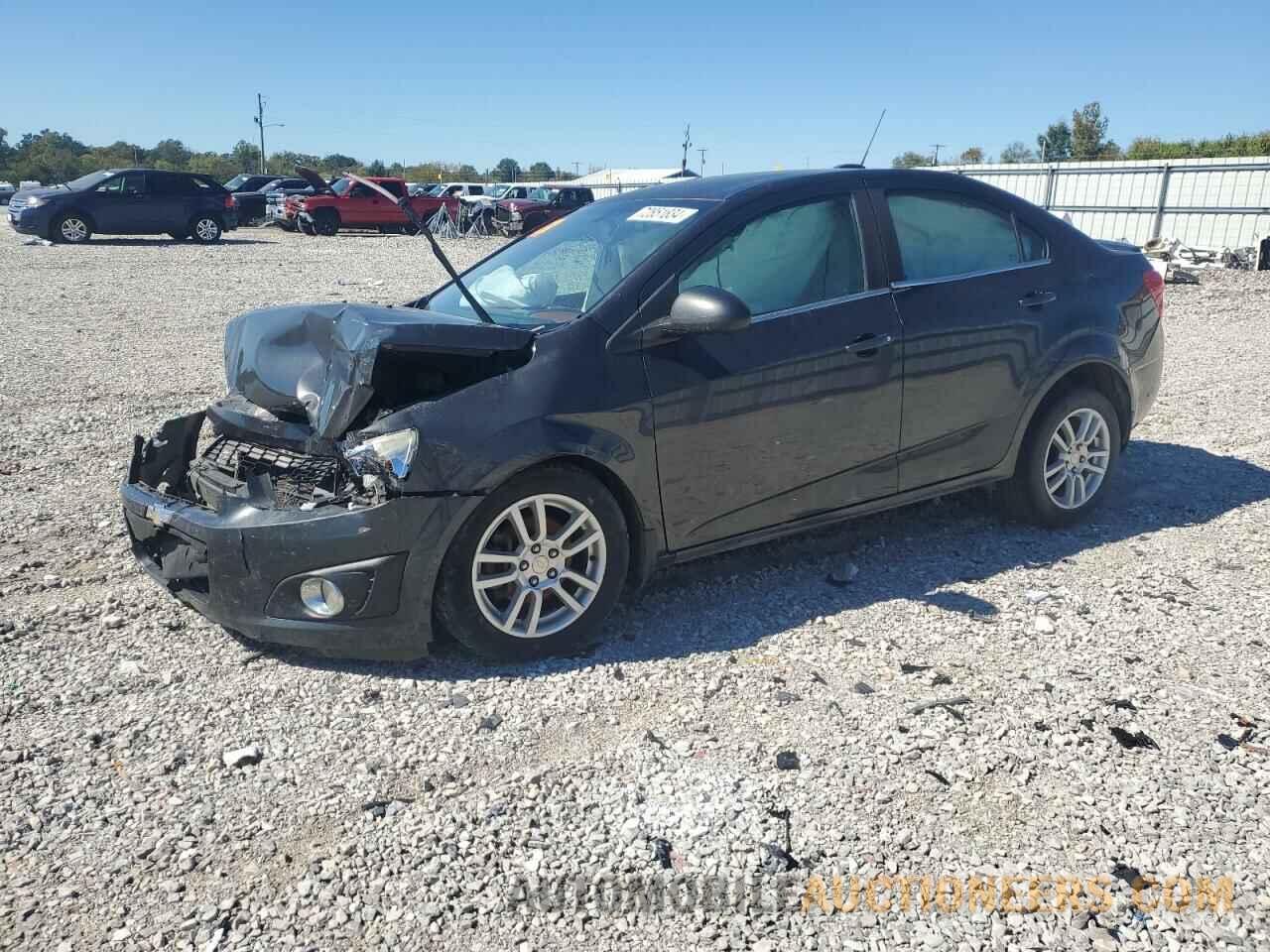 1G1JC5SH8G4174003 CHEVROLET SONIC 2016