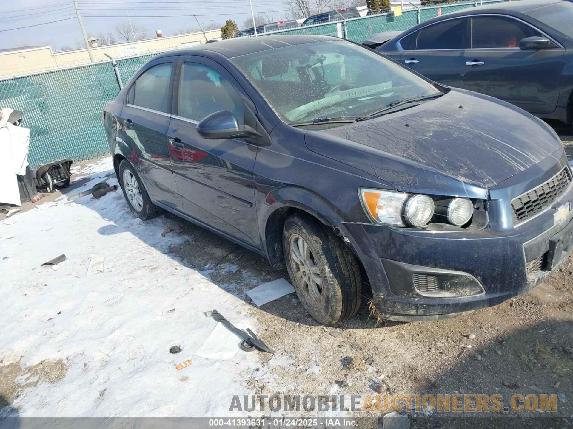 1G1JC5SHXF4172557 CHEVROLET SONIC 2015