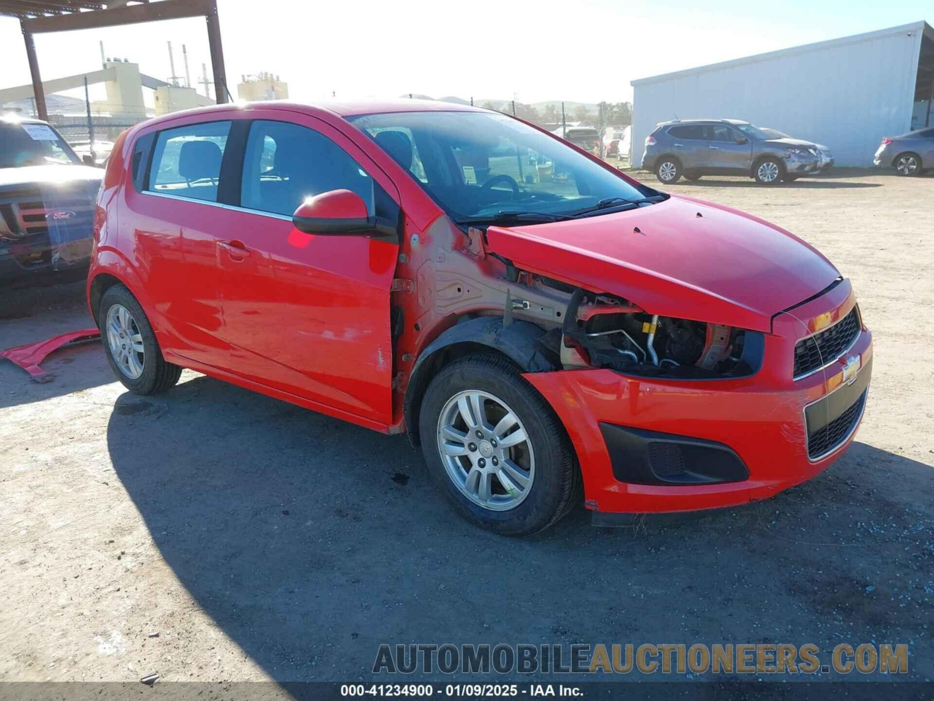 1G1JC6SG0F4209936 CHEVROLET SONIC 2015