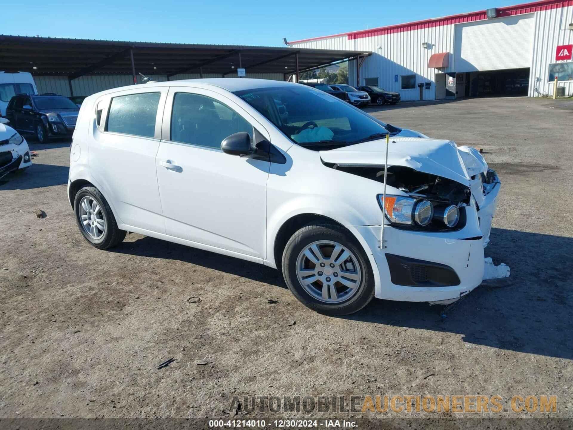 1G1JC6SG2G4105997 CHEVROLET SONIC 2016