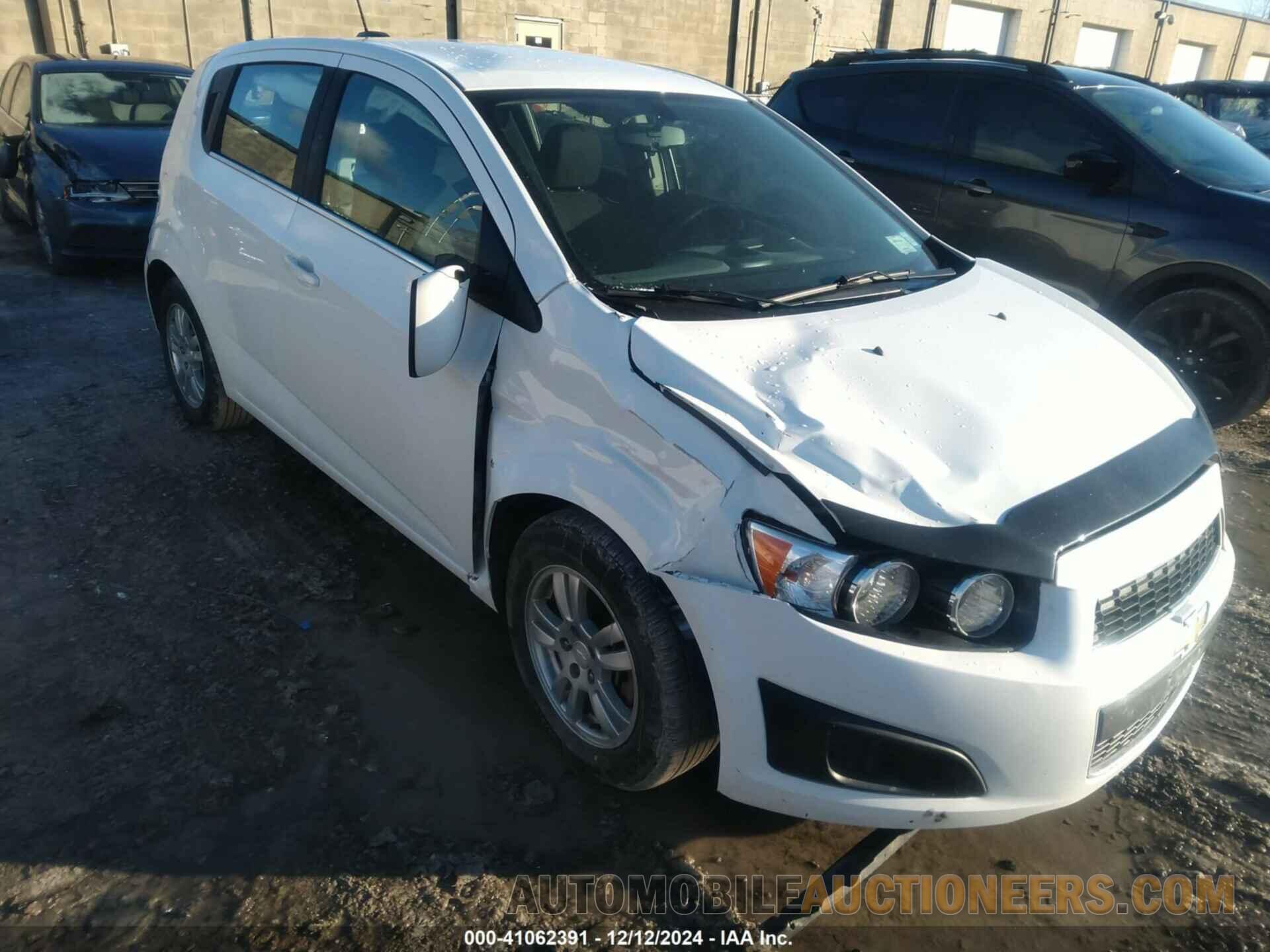 1G1JC6SG4F4205906 CHEVROLET SONIC 2015