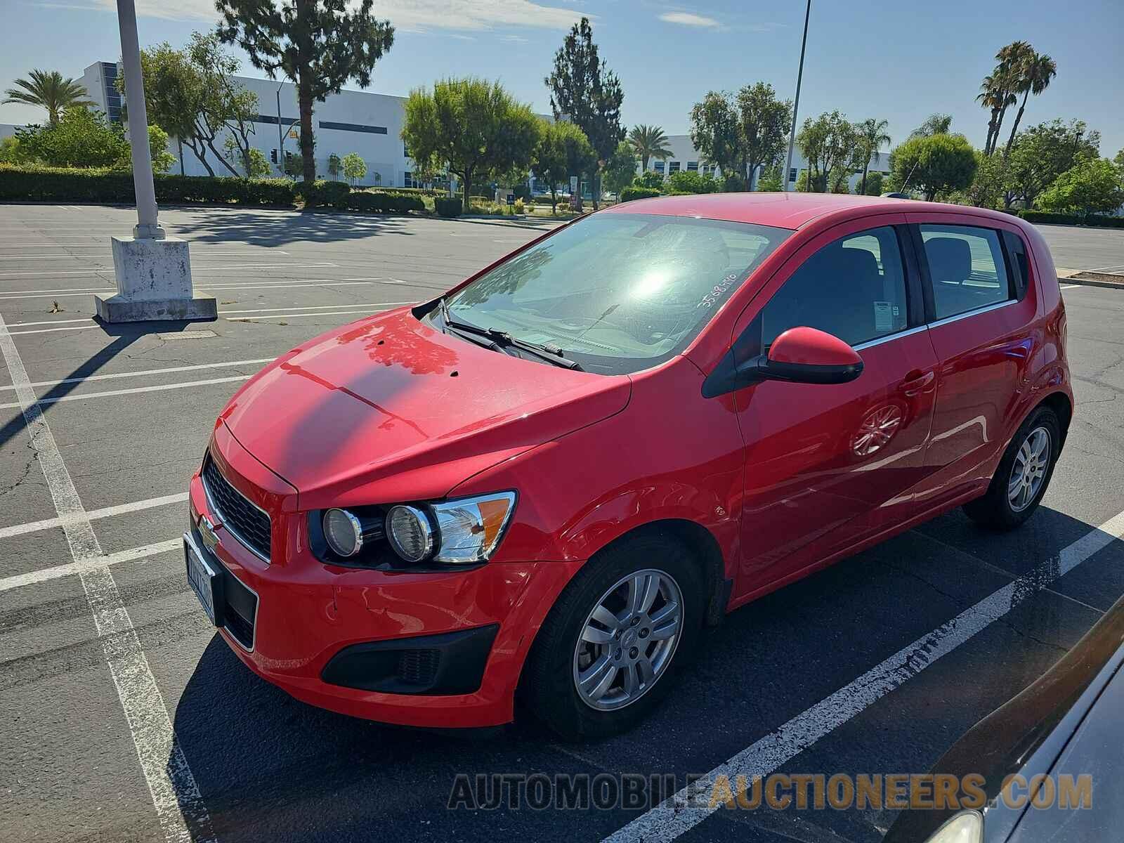 1G1JC6SG4G4101157 Chevrolet Sonic 2016