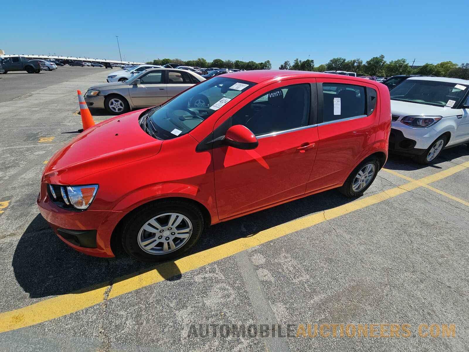 1G1JC6SH3F4140619 Chevrolet Sonic 2015