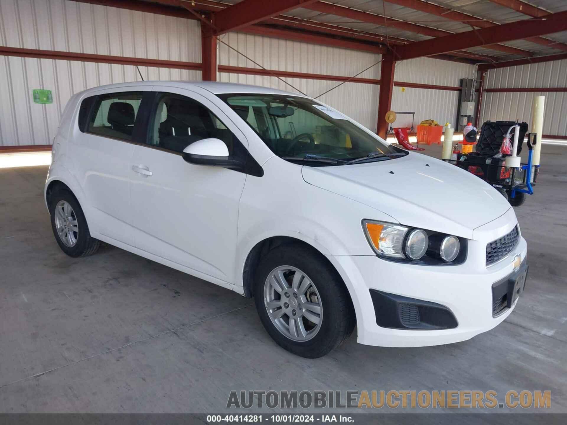 1G1JC6SH3F4166766 CHEVROLET SONIC 2015