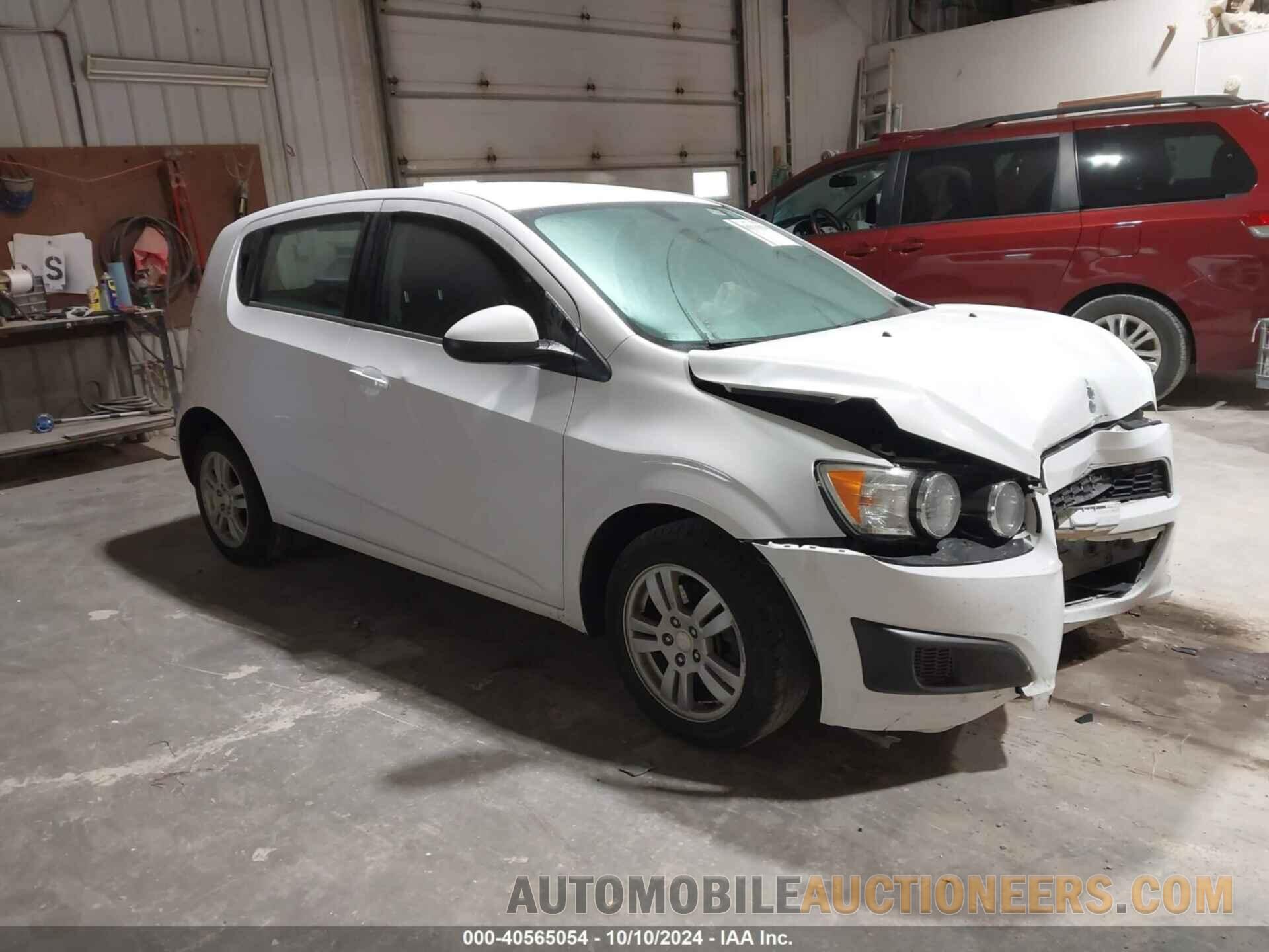 1G1JC6SH3F4207073 CHEVROLET SONIC 2015