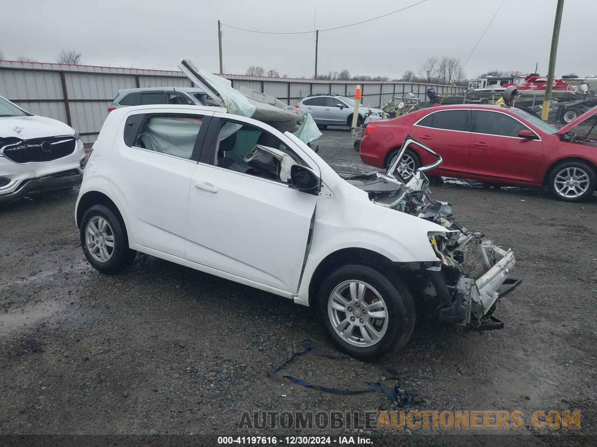 1G1JC6SH7F4174482 CHEVROLET SONIC 2015