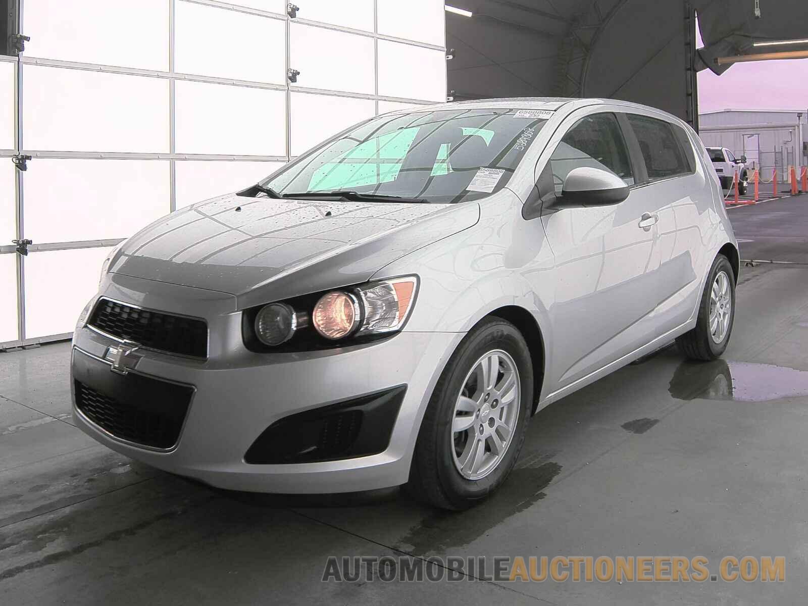 1G1JC6SH9F4108810 Chevrolet Sonic 2015