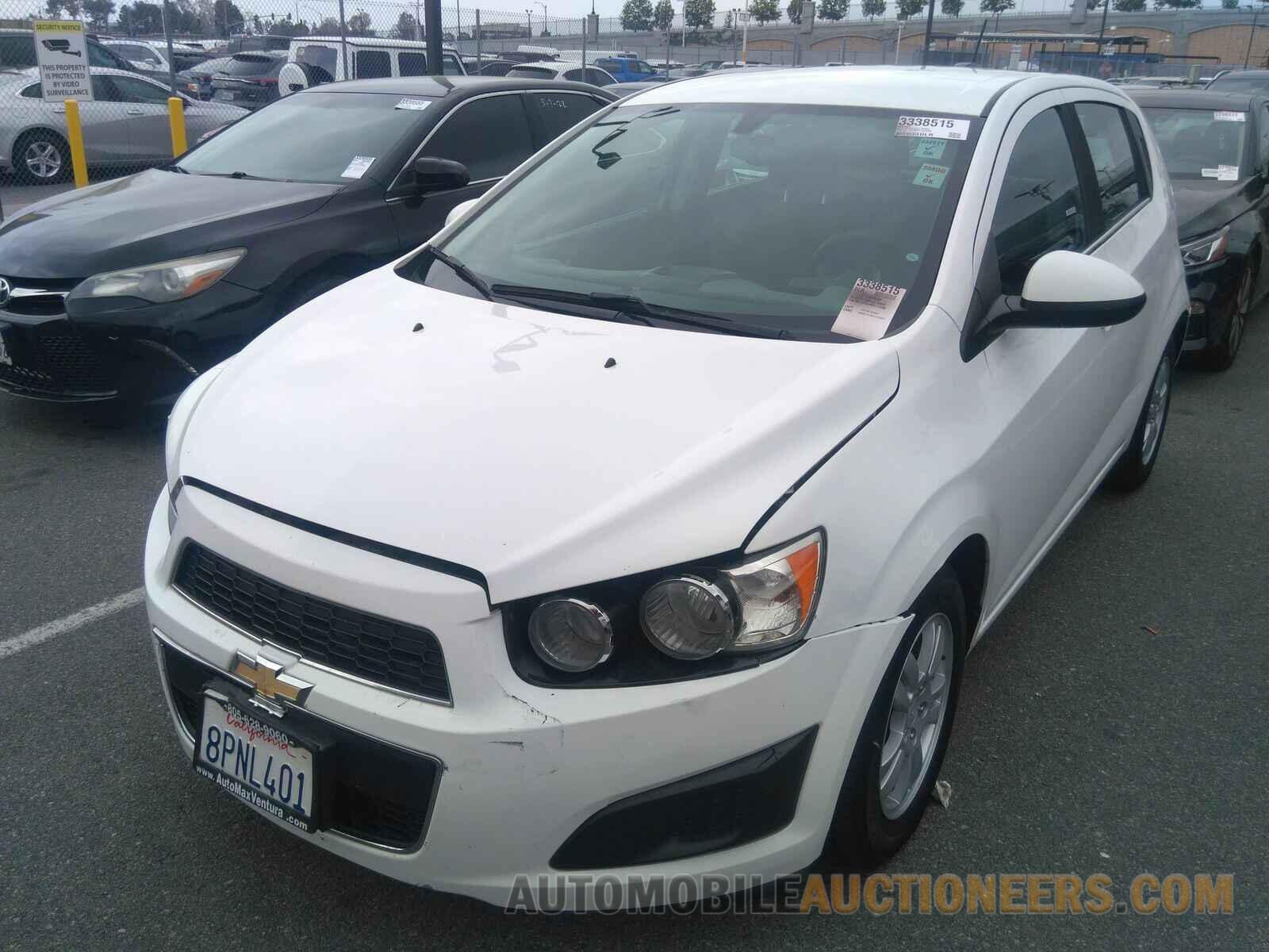 1G1JC6SH9F4175598 Chevrolet Sonic 2015