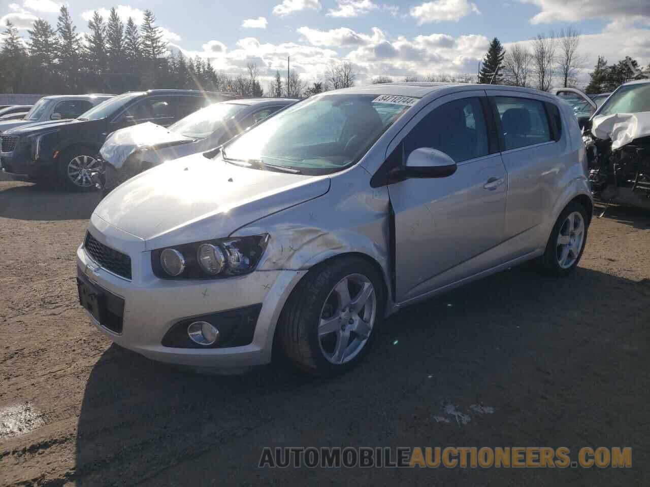 1G1JC6SHXF4189767 CHEVROLET SONIC 2015