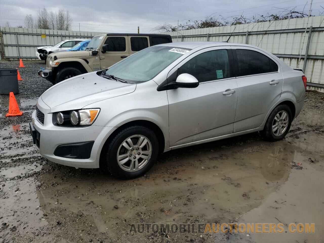 1G1JD5SB1C4121811 CHEVROLET SONIC 2012