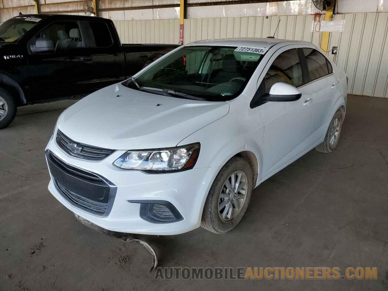 1G1JD5SH8J4111391 CHEVROLET SONIC 2018