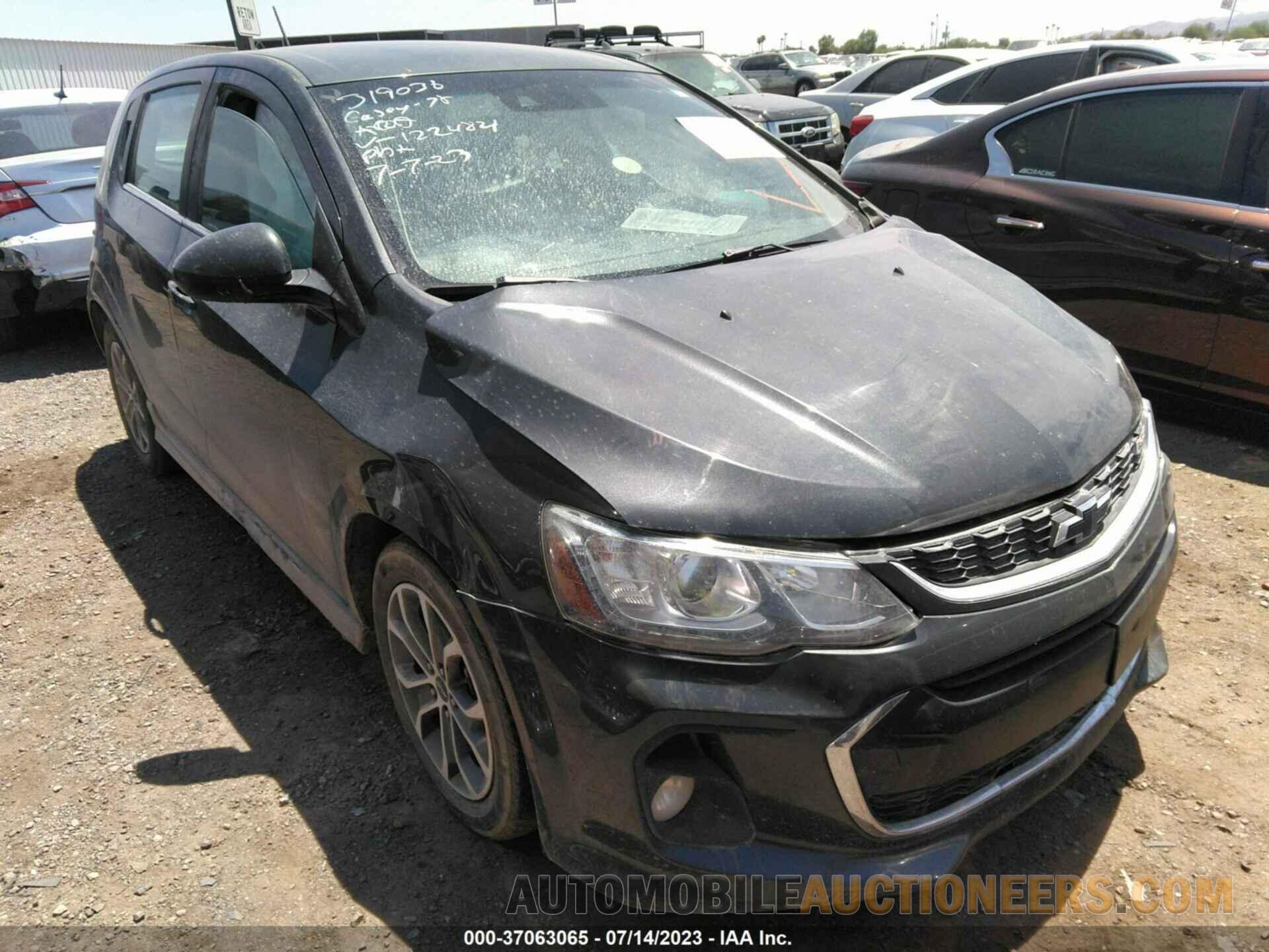 1G1JD6SB2J4122484 CHEVROLET SONIC 2018