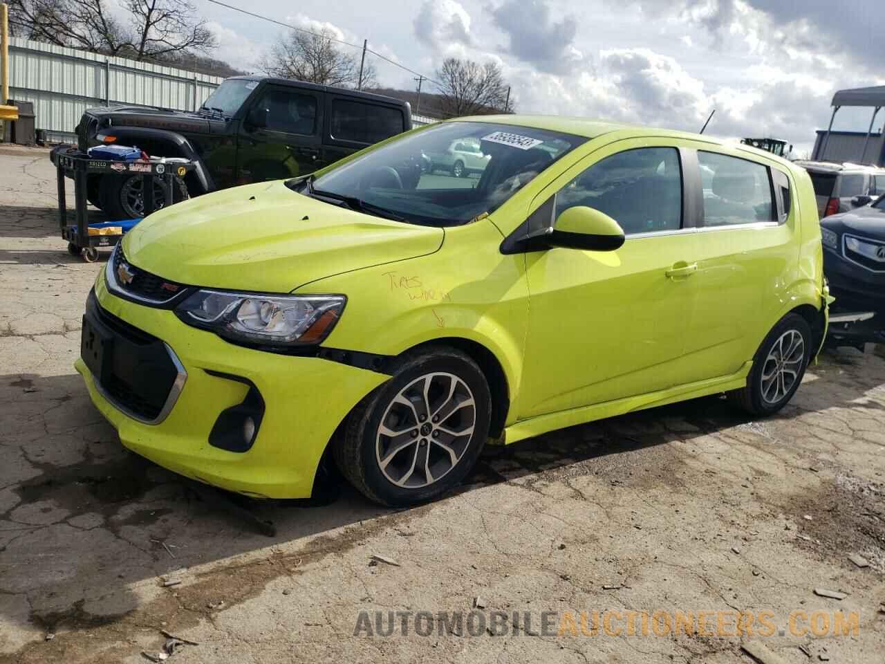 1G1JD6SB8K4140649 CHEVROLET SONIC 2019