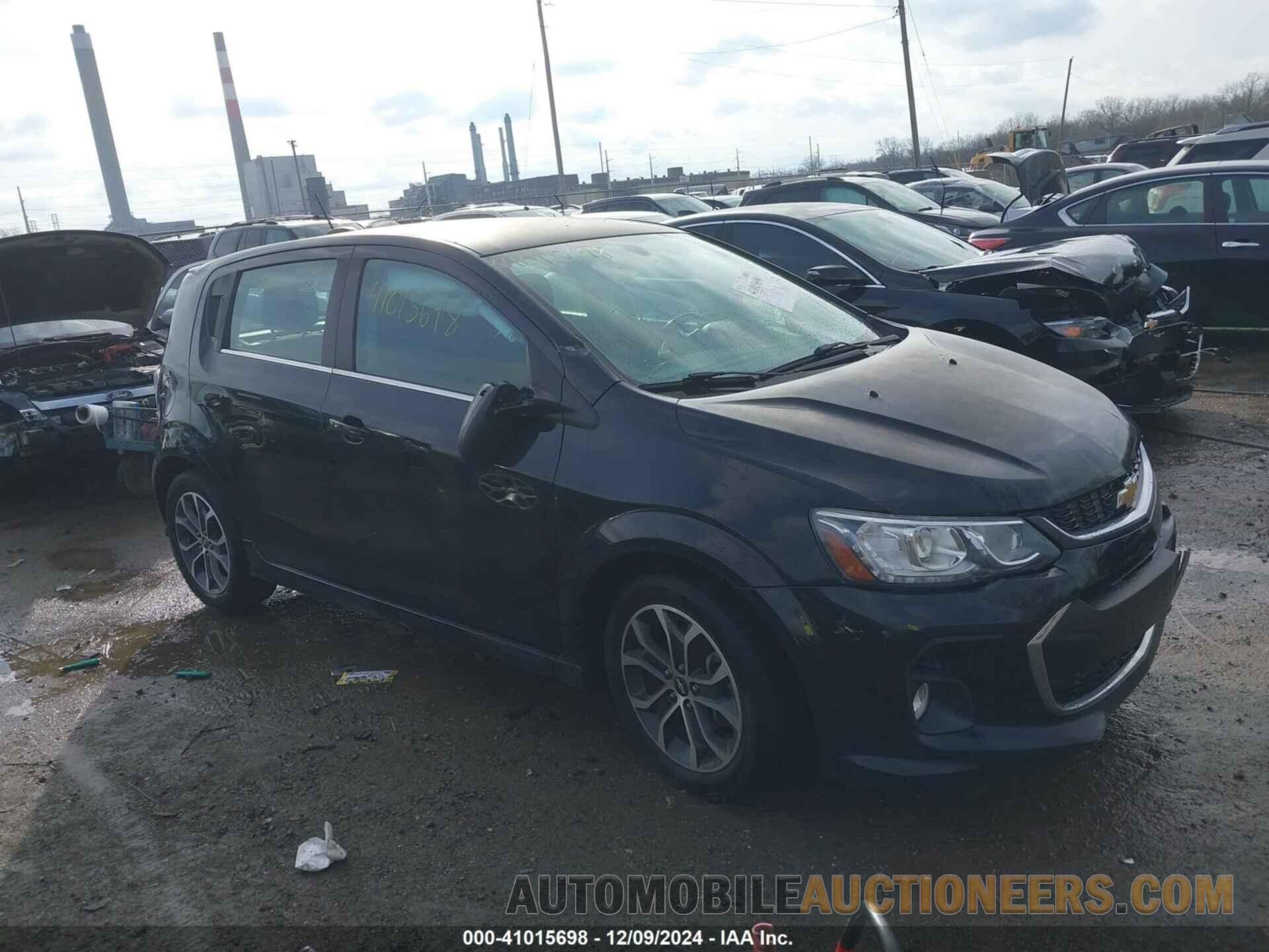 1G1JD6SH4H4129581 CHEVROLET SONIC 2017