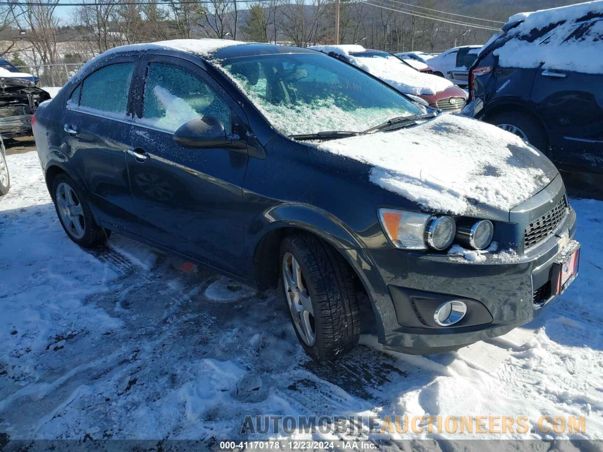 1G1JE5SB1F4105321 CHEVROLET SONIC 2015