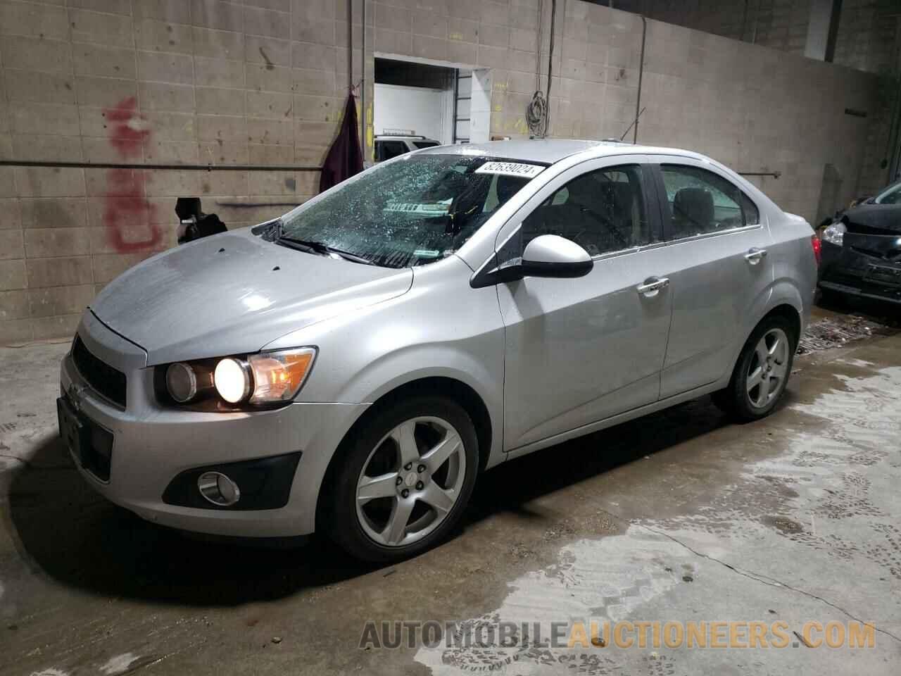 1G1JE5SB1F4145639 CHEVROLET SONIC 2015